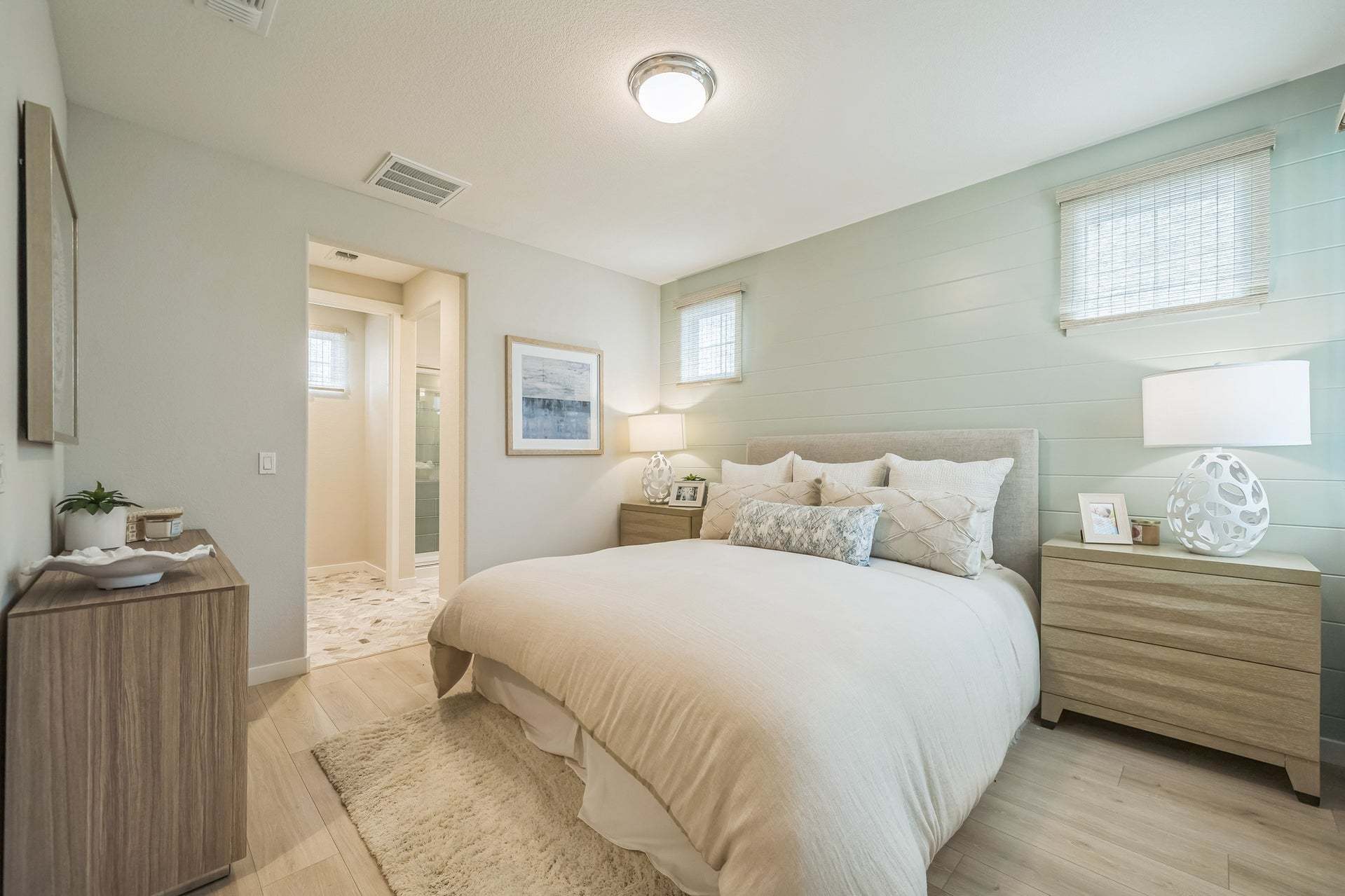 Residence 7 | Owner's Bed
