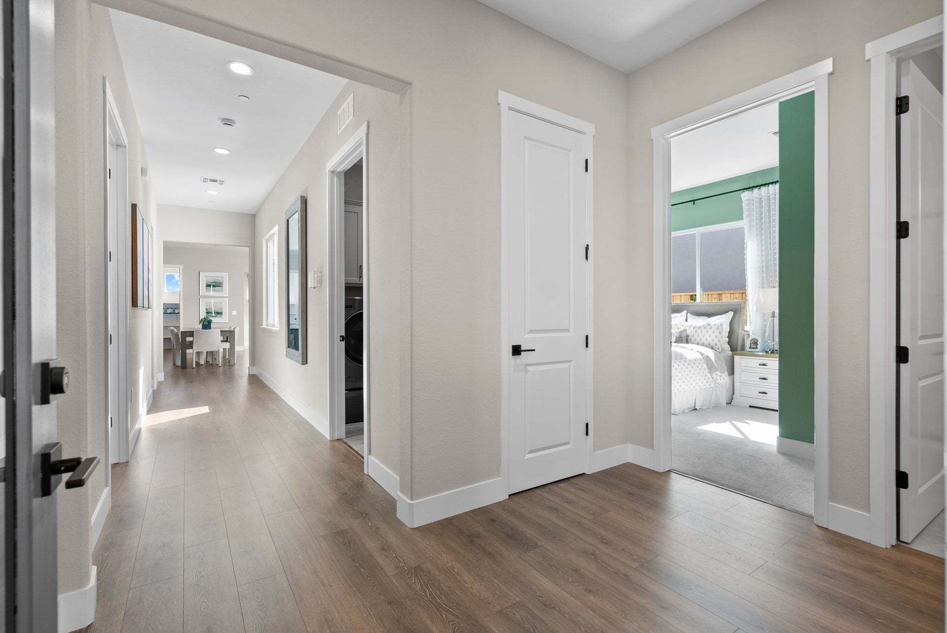 Greenway Residence 2 - Hallway