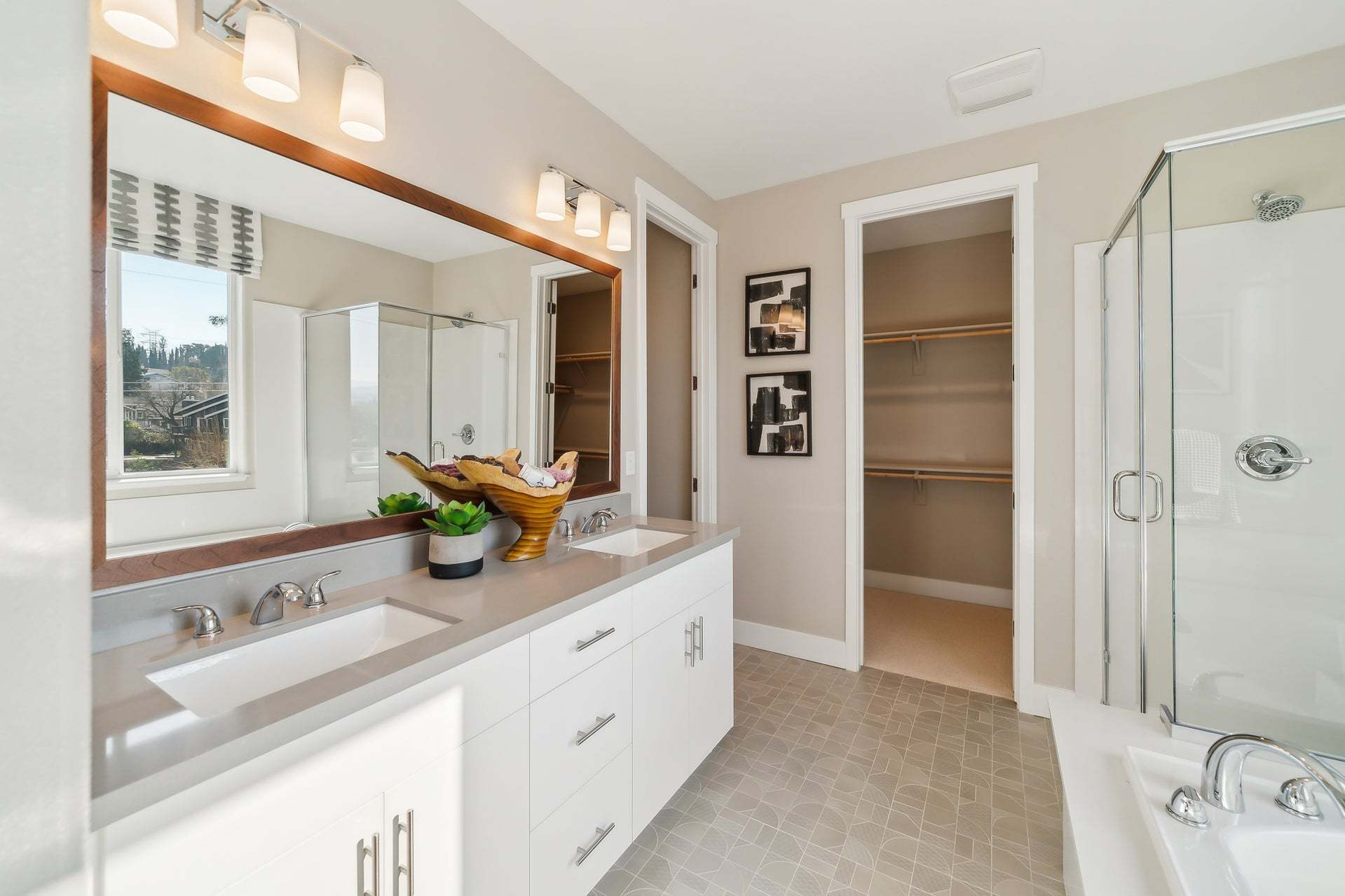 Residence 1 | Owner's Bath