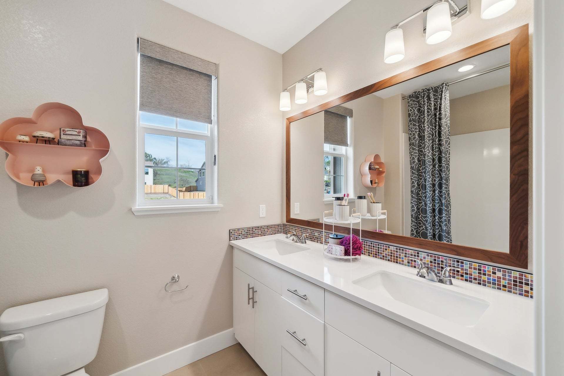 Residence 1 | Bath 2