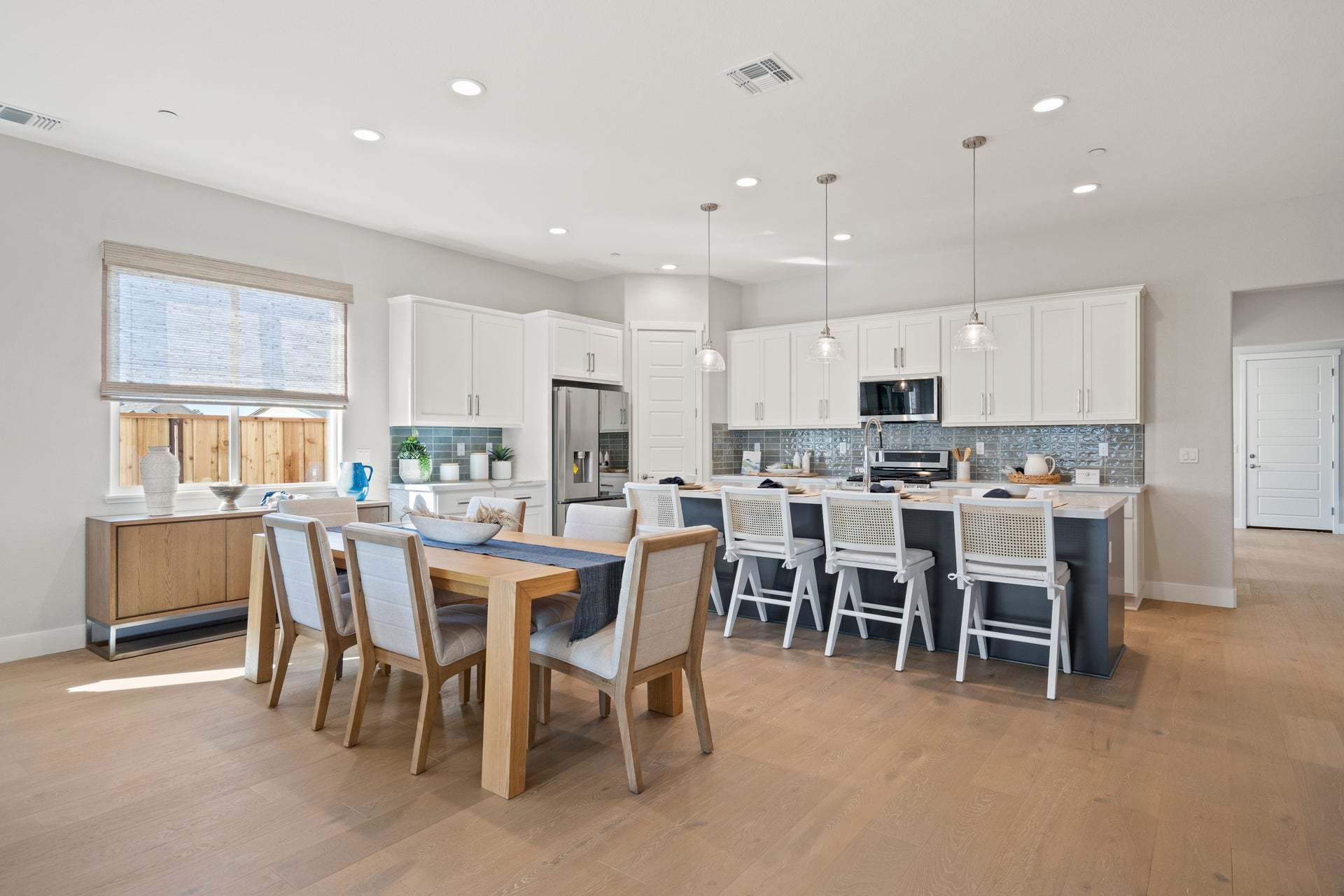 Greenway Residence 3 - Dining/Kitchen