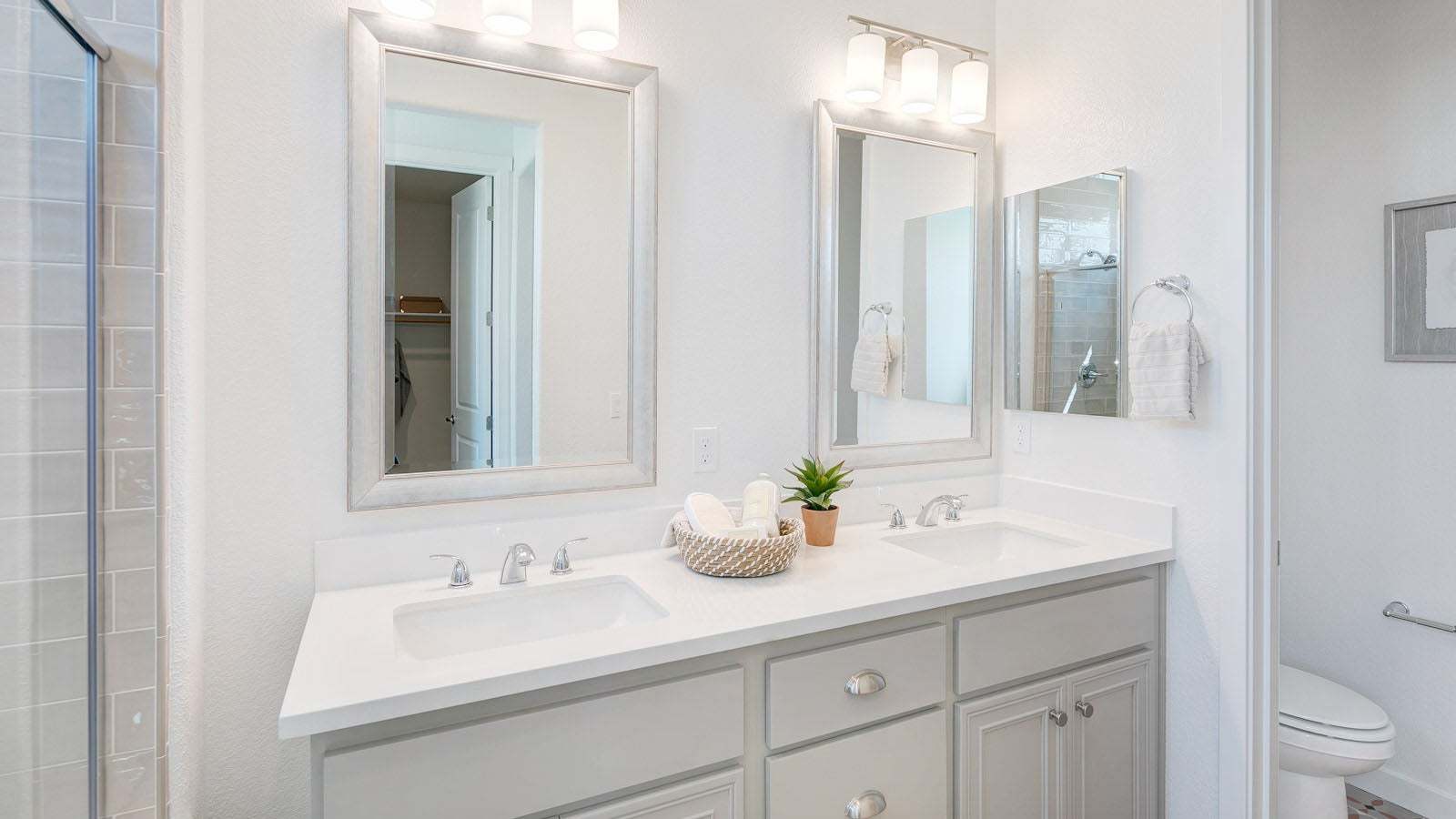 Residence 1 Model Owner's Bath