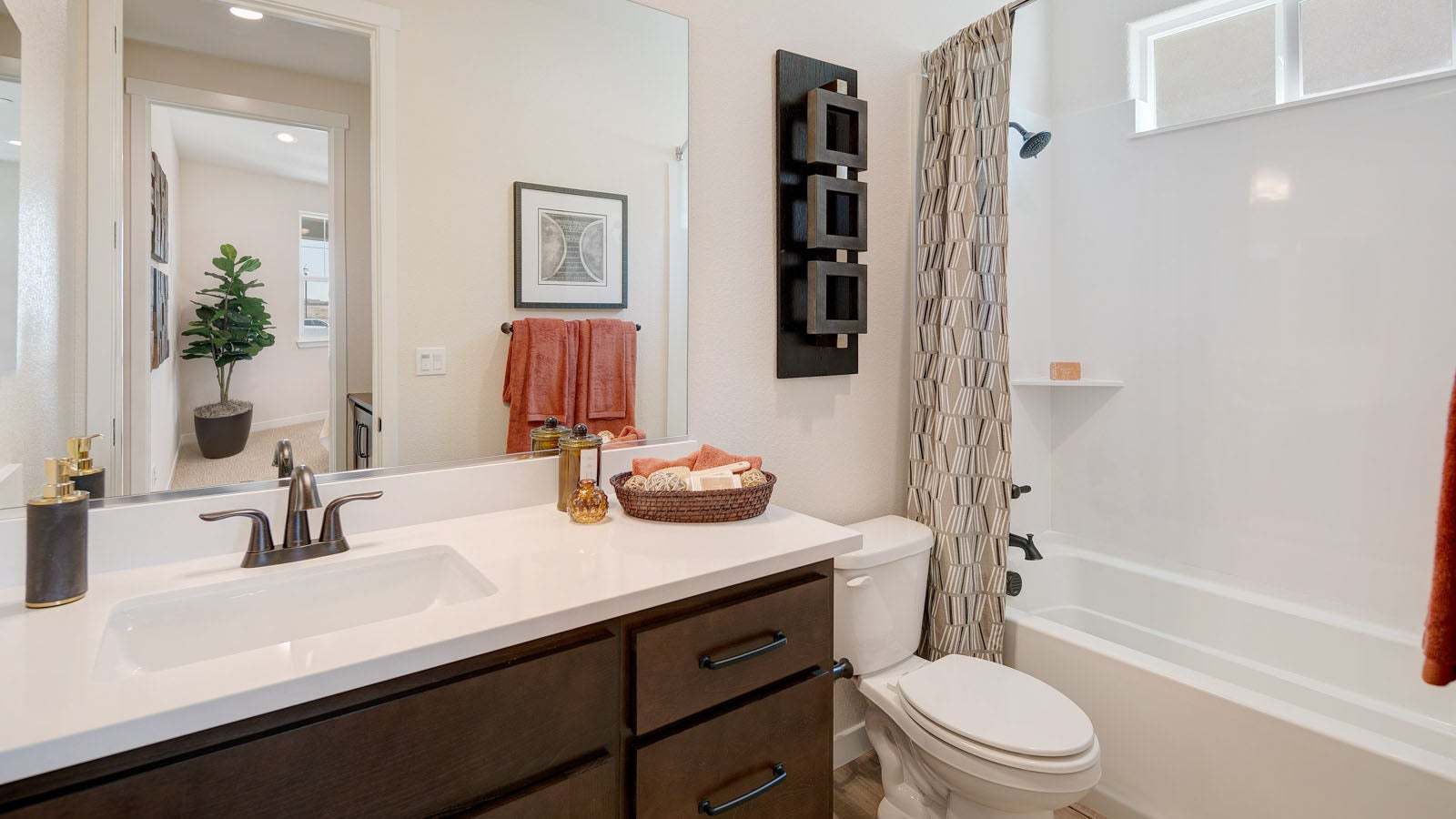 Residence 2 Model Bath 2