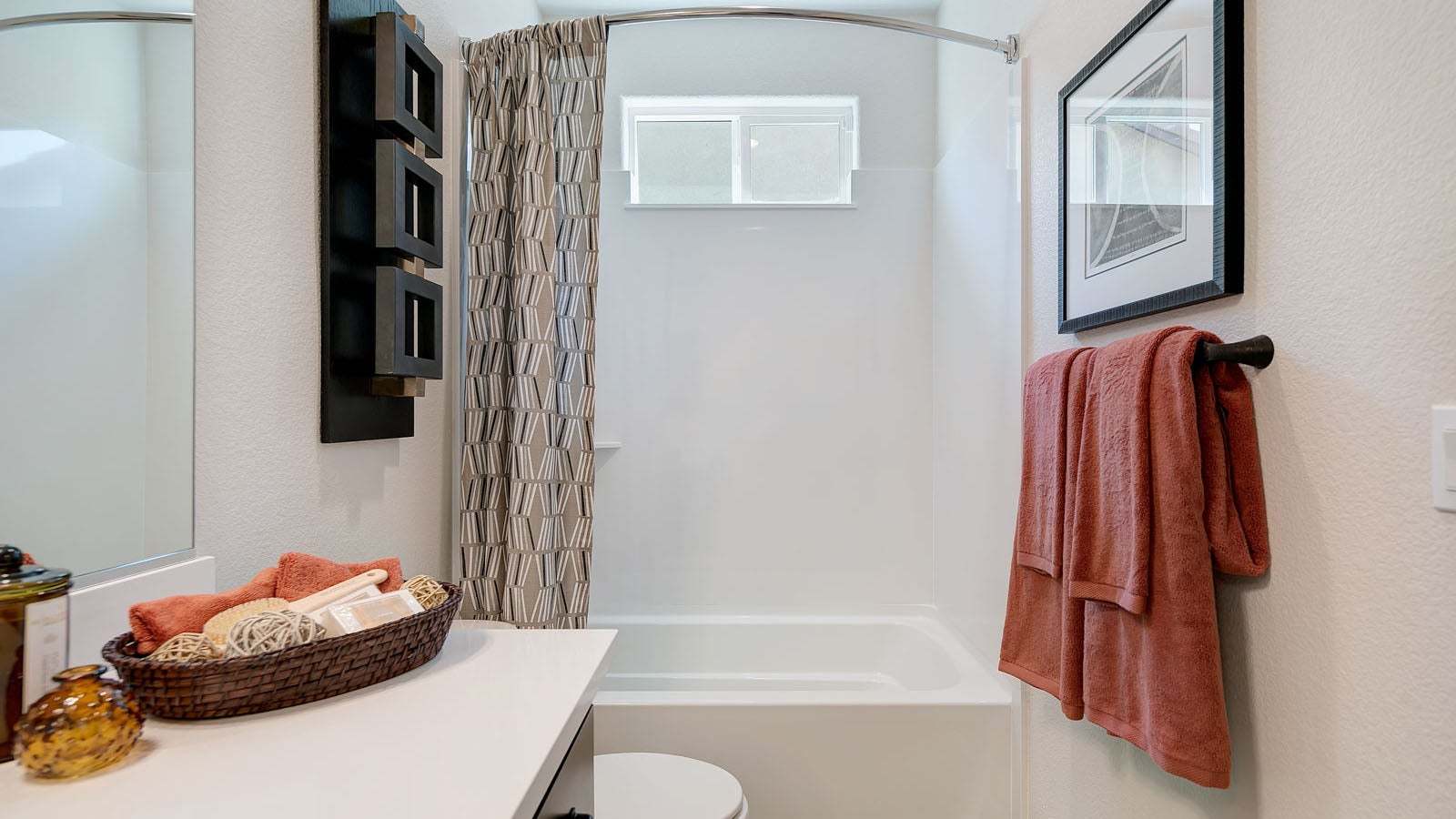 Residence 2 Model Bath 2