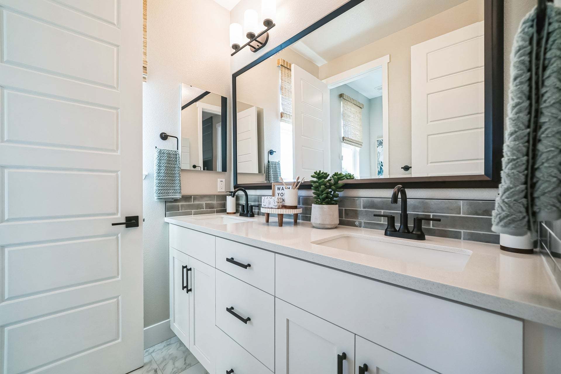 Residence 3 | Bath 2