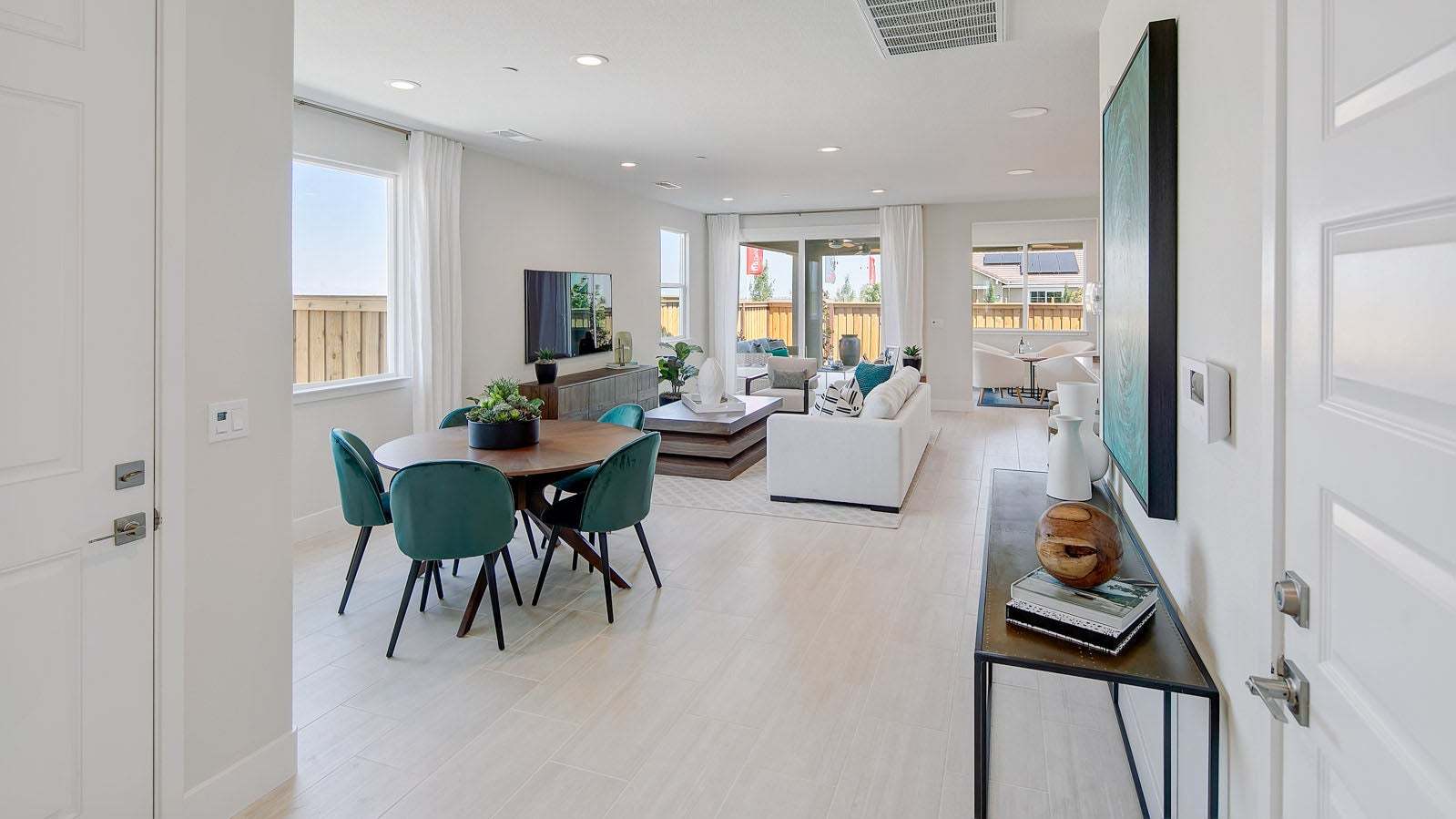Residence 3 Model Entry
