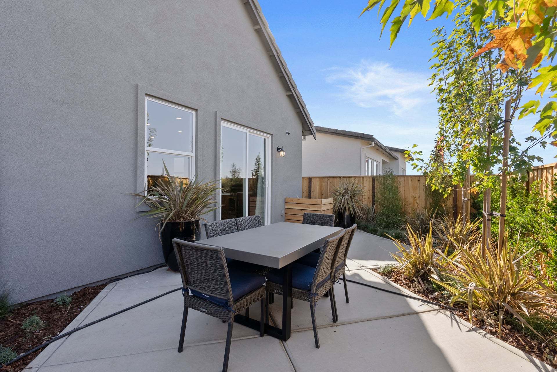 Bungalows Residence 2 - Yard