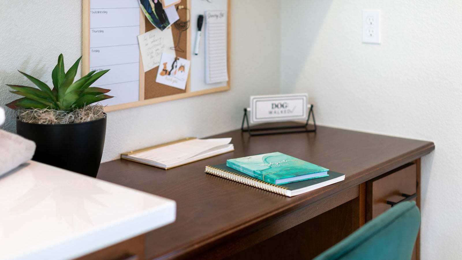 Residence 3 Model Laundry Room Desk