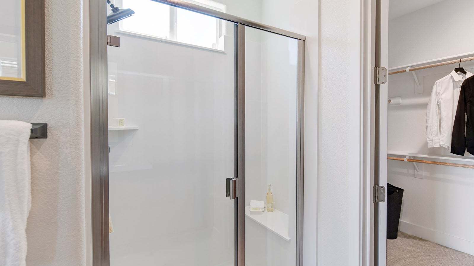 Residence 3 Model Owner's Bath