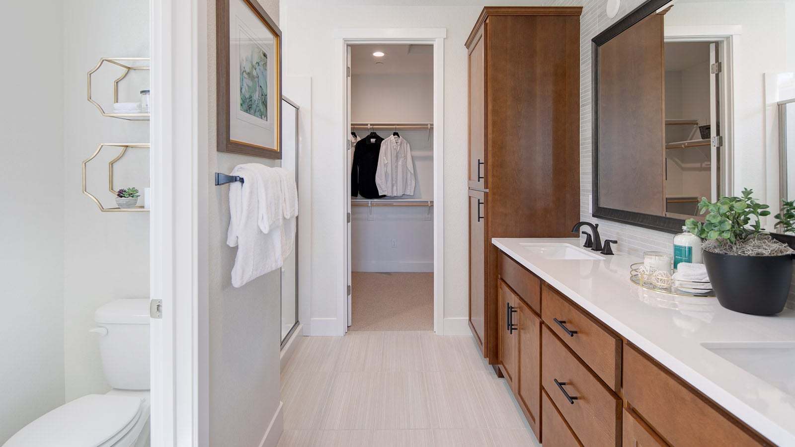 Residence 3 Model Owner's Bath