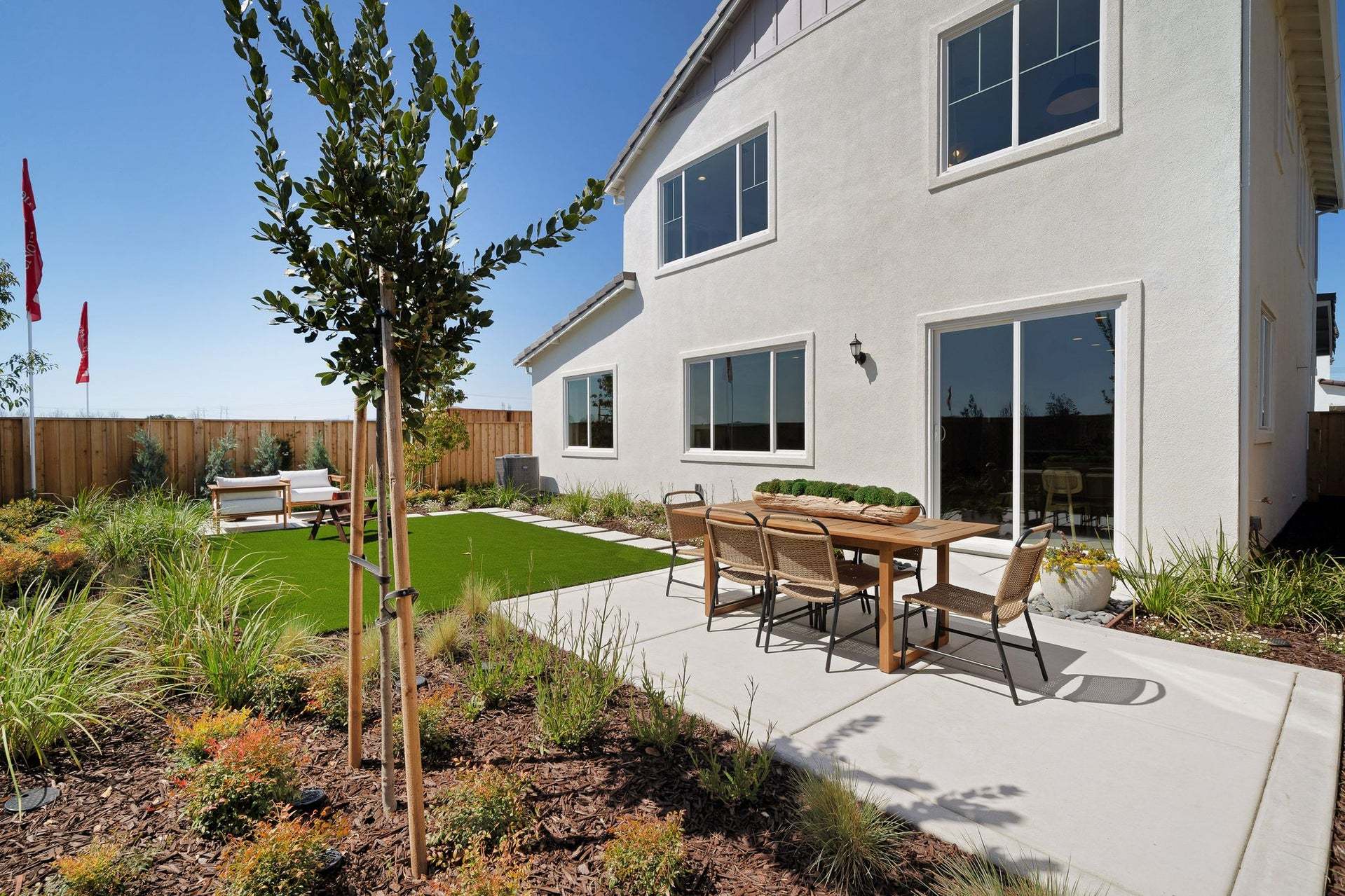 Residence 1 | Backyard