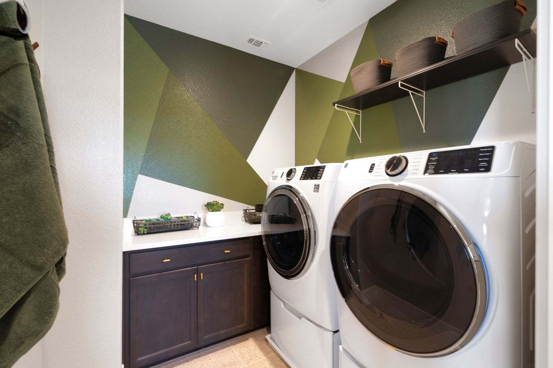 Residence 2 | Laundry