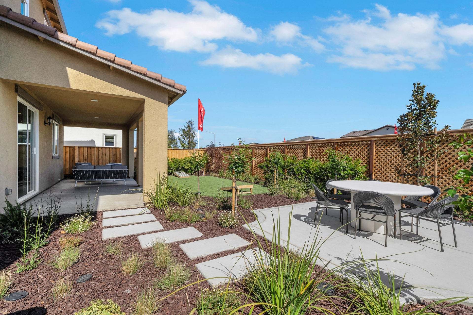 Residence 2 | Backyard