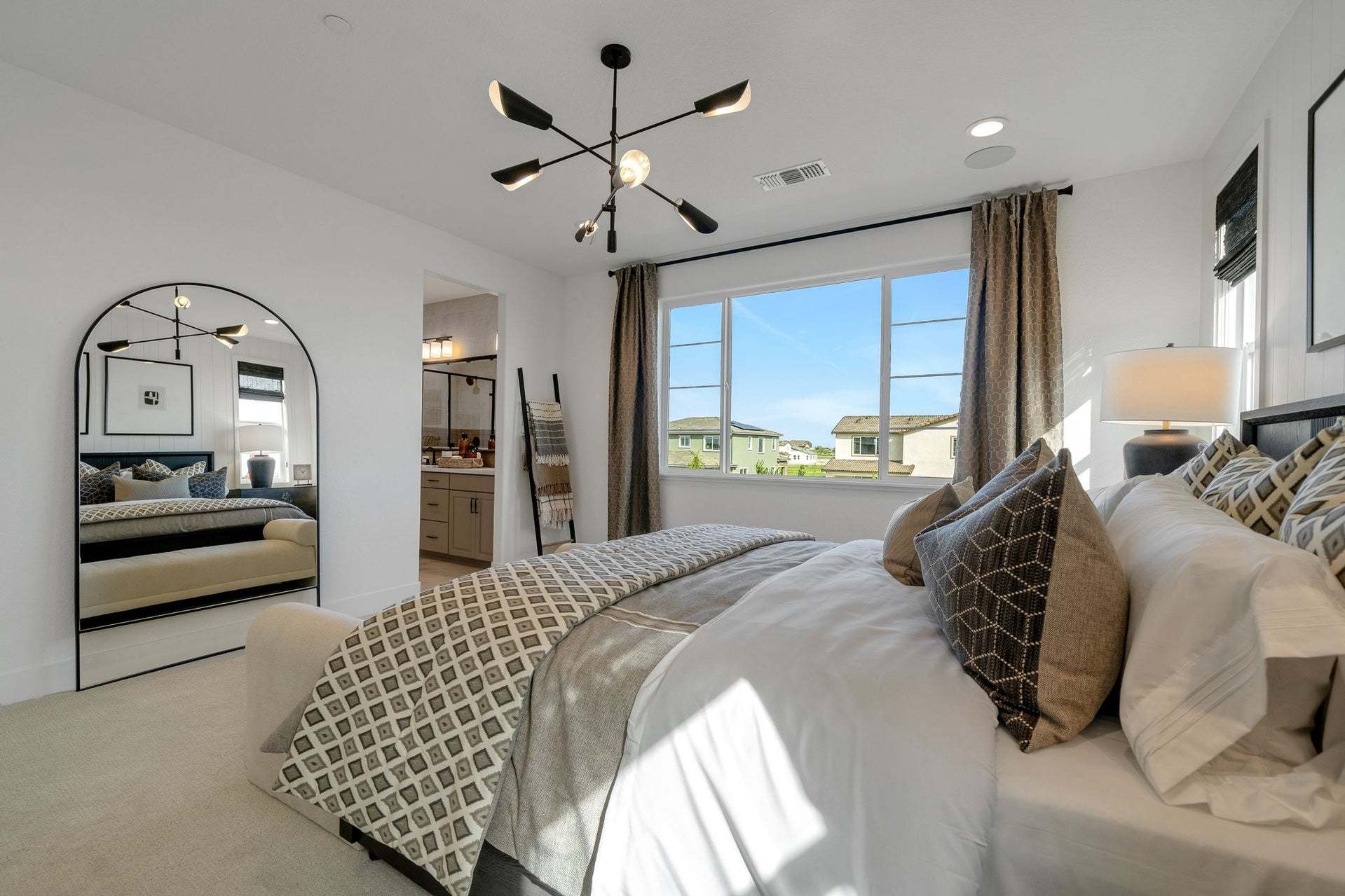 Residence 3 | Primary