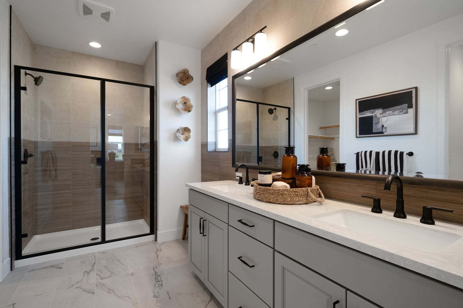 Residence 3 | Primary Bath