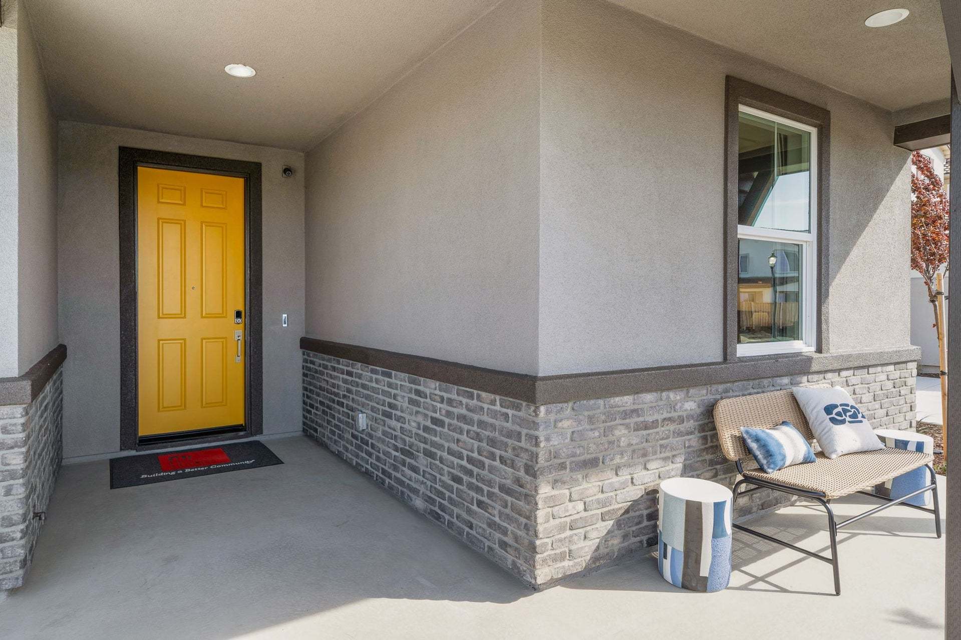 Residence 4 | Porch