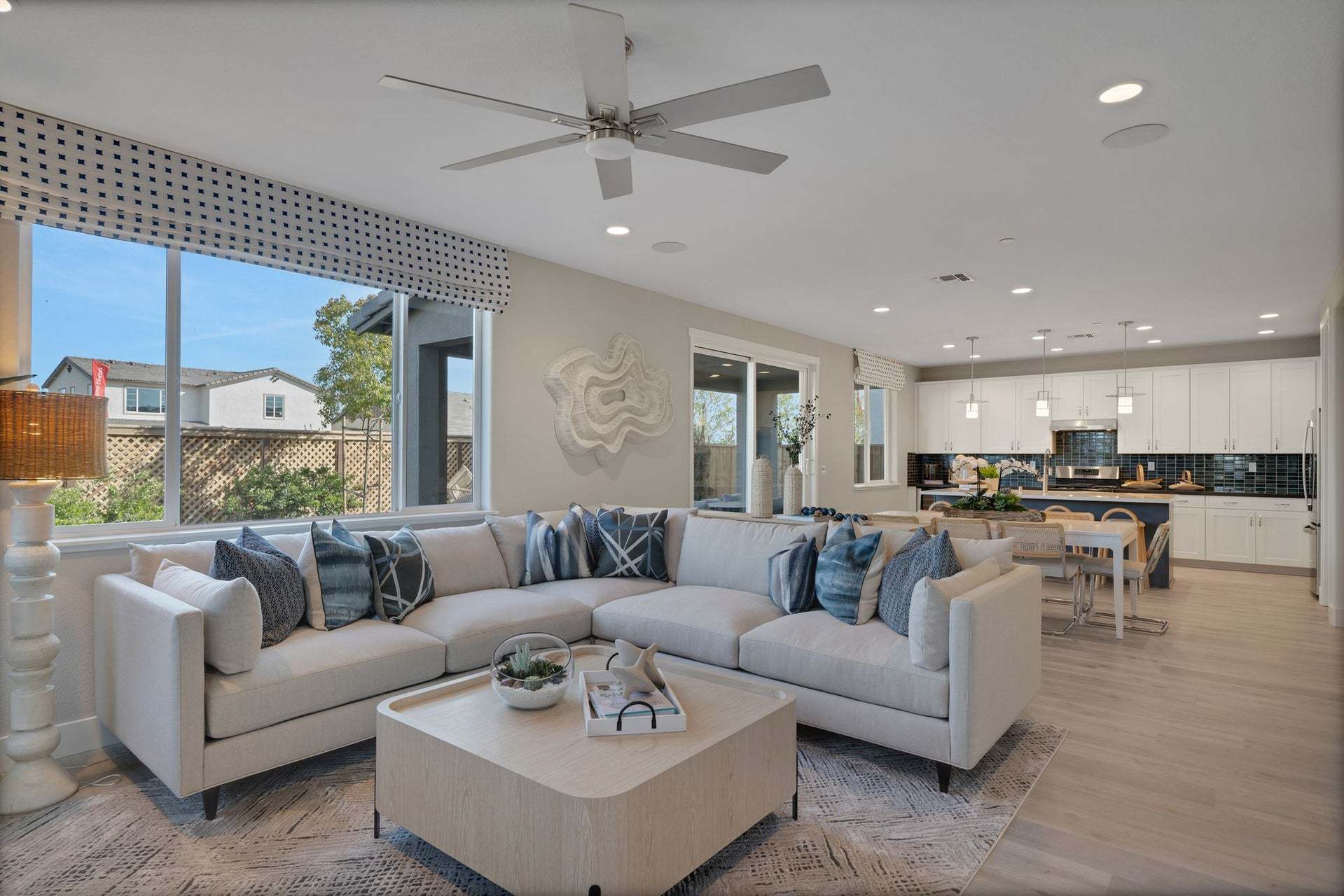 Residence 4 | Living
