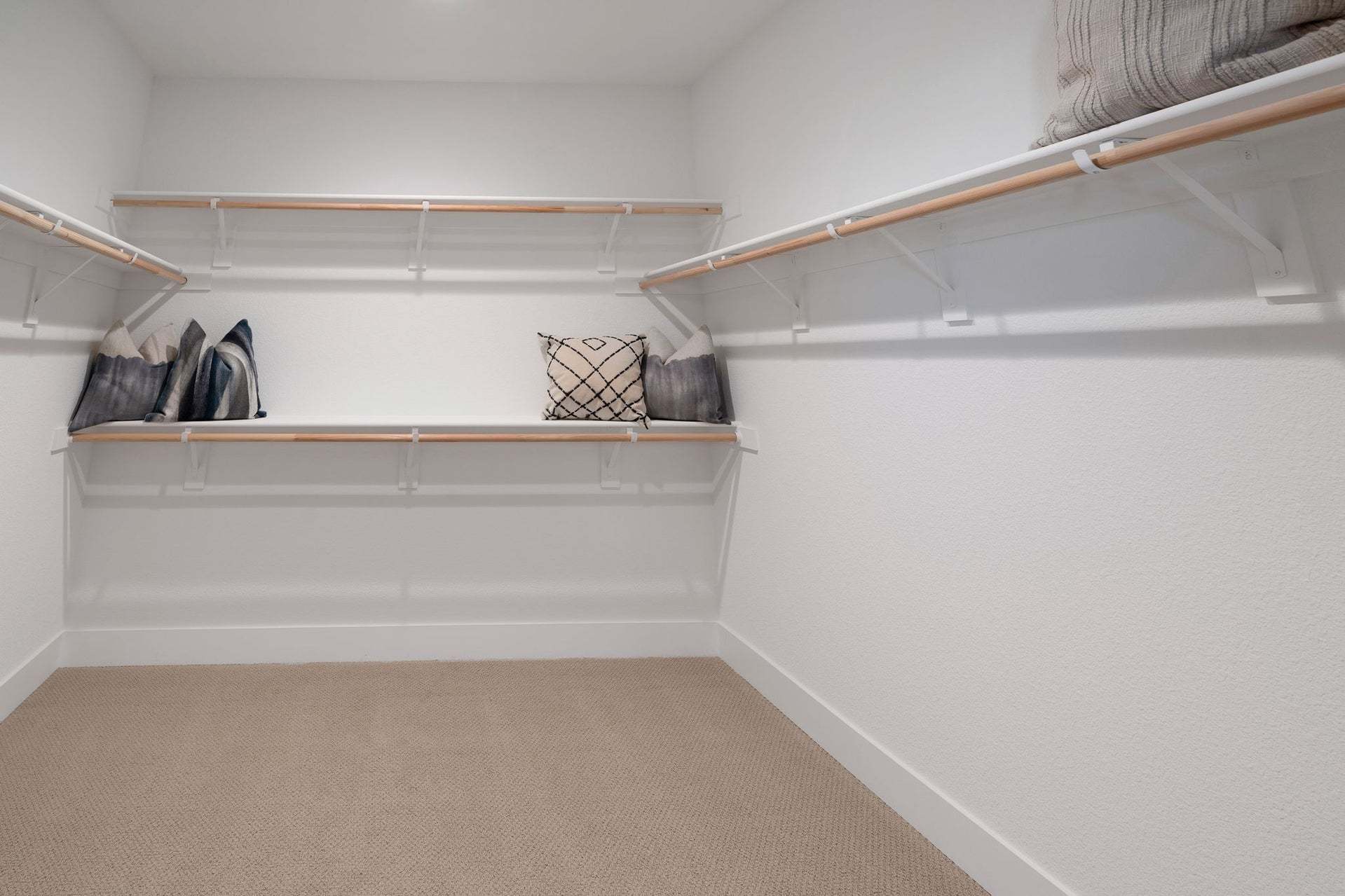 Residence 4 | Primary Closet