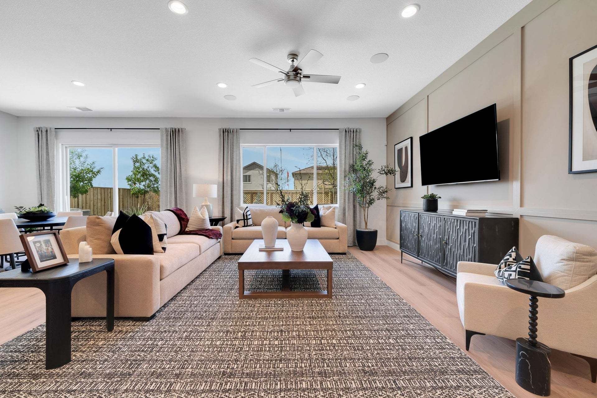 Residence 8 | Living