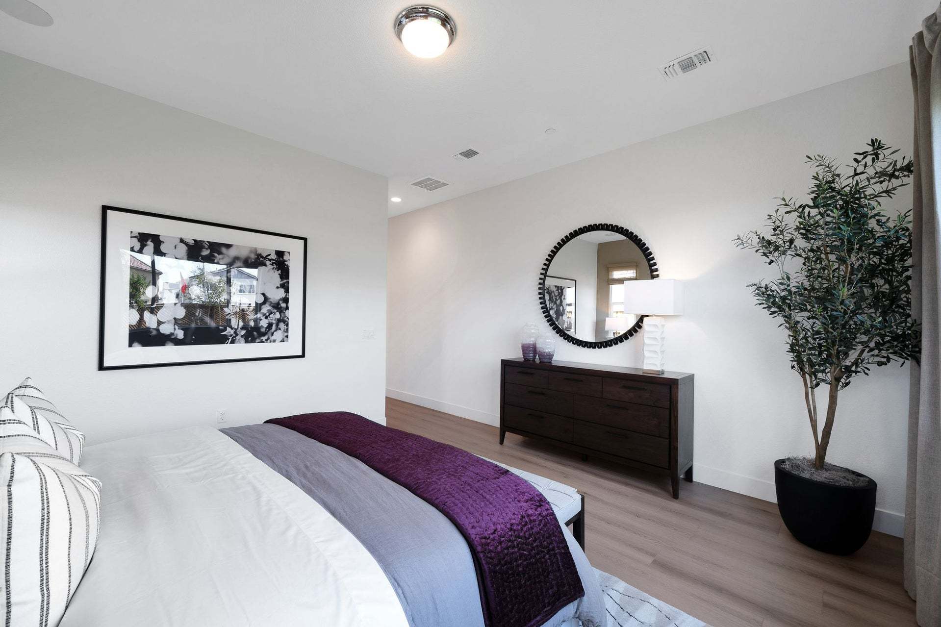 Residence 8 | Primary