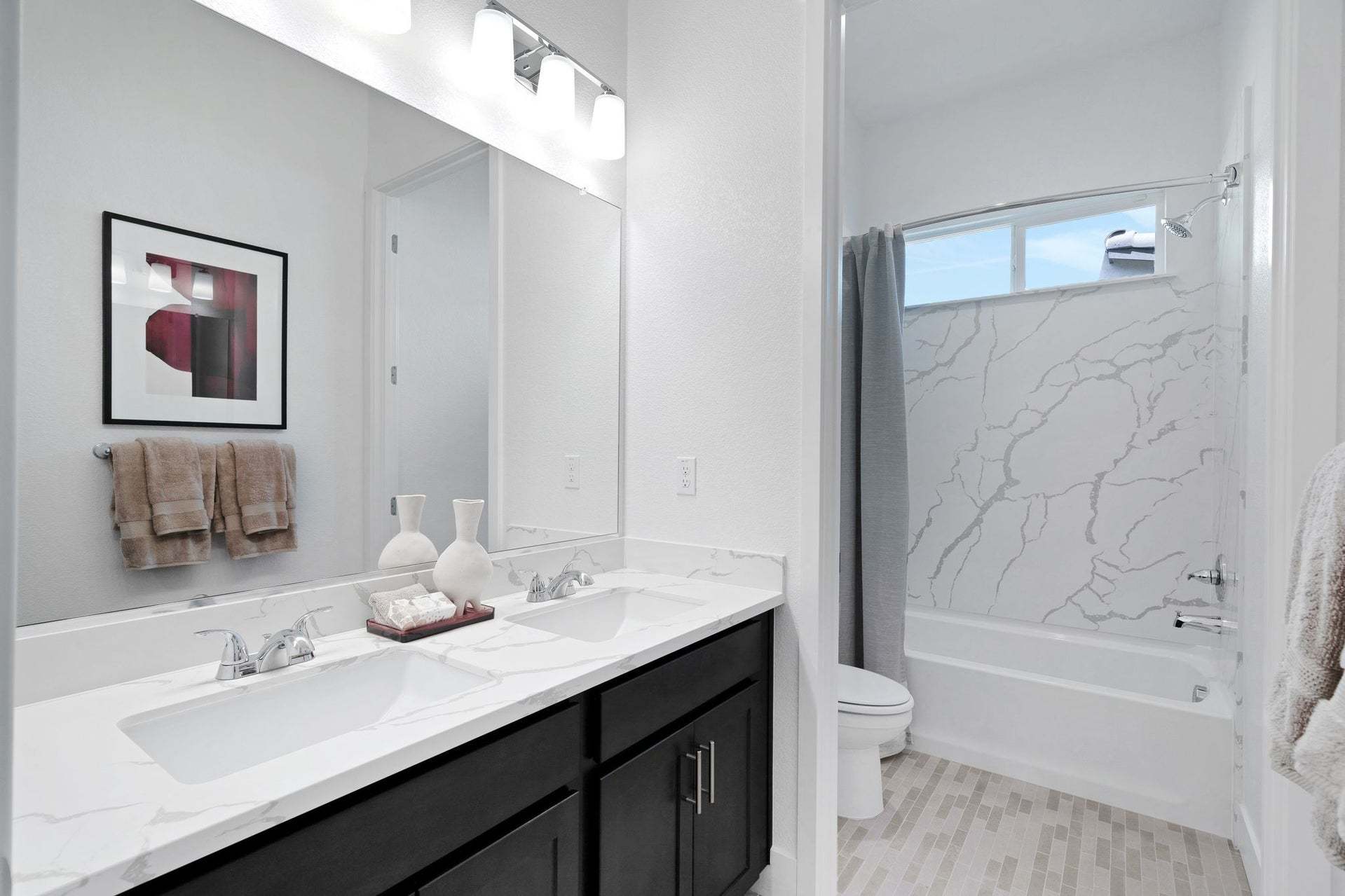 Residence 8 | Bath 2