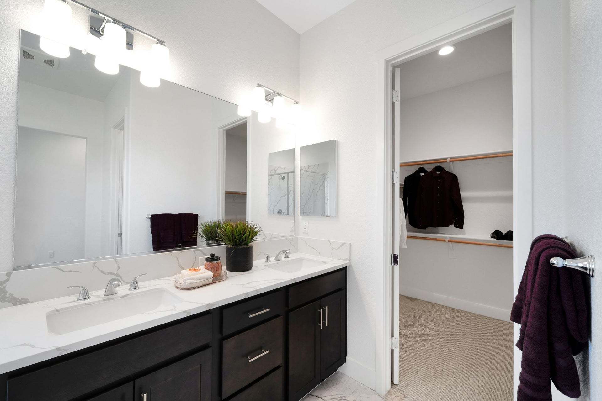 Residence 8 | Primary Bath