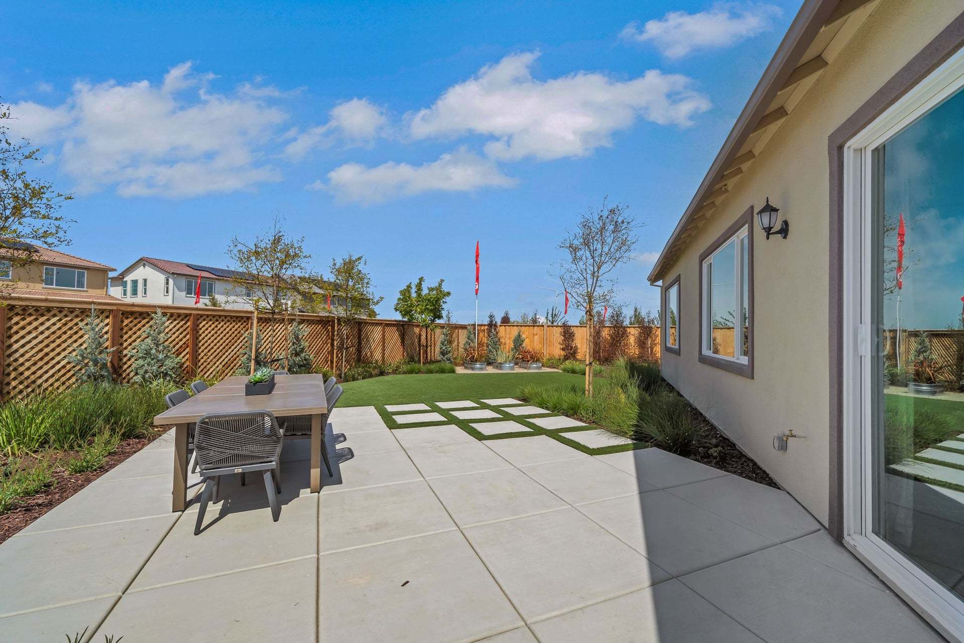 Residence 8 | Backyard