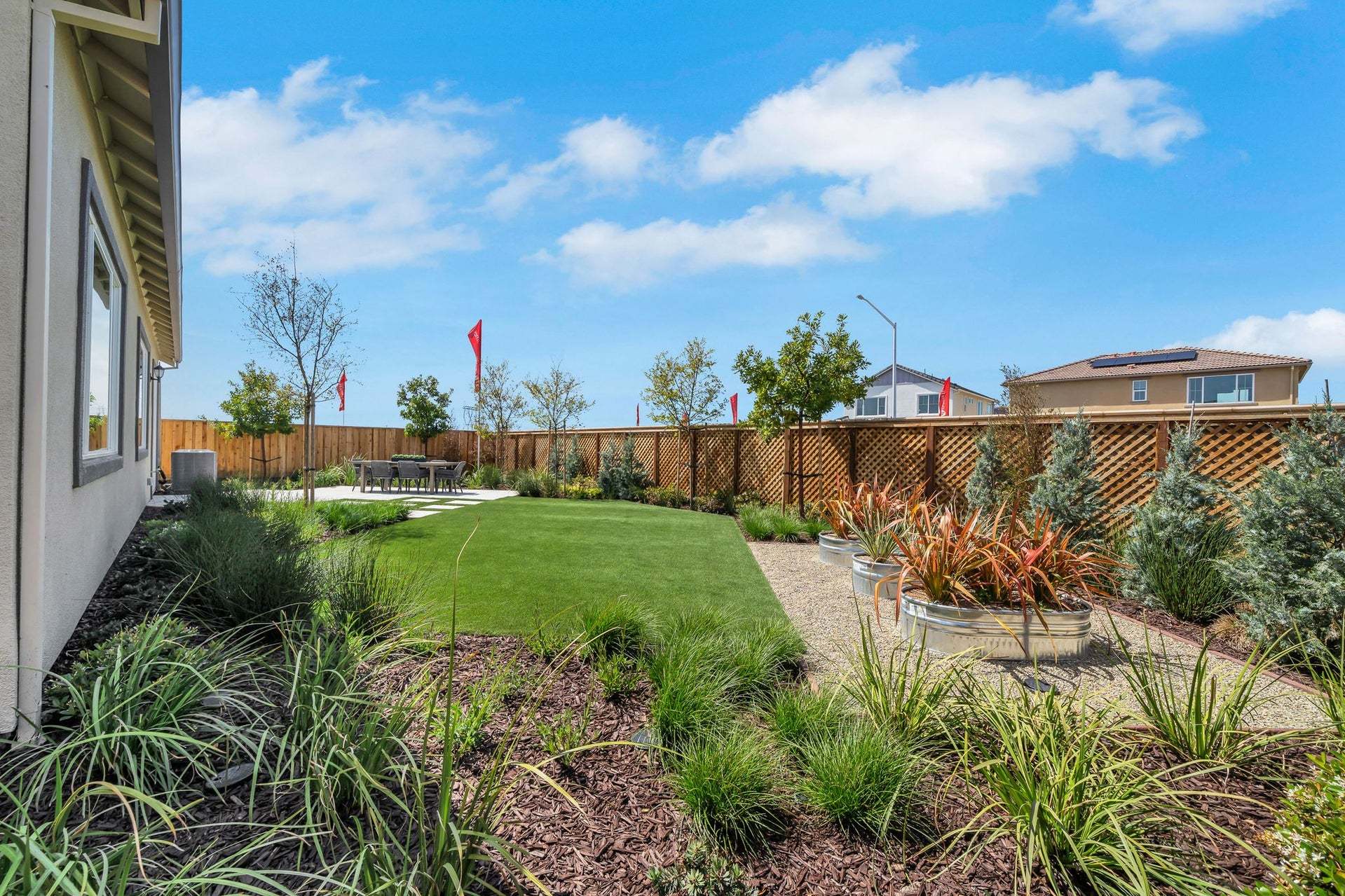 Residence 8 | Backyard