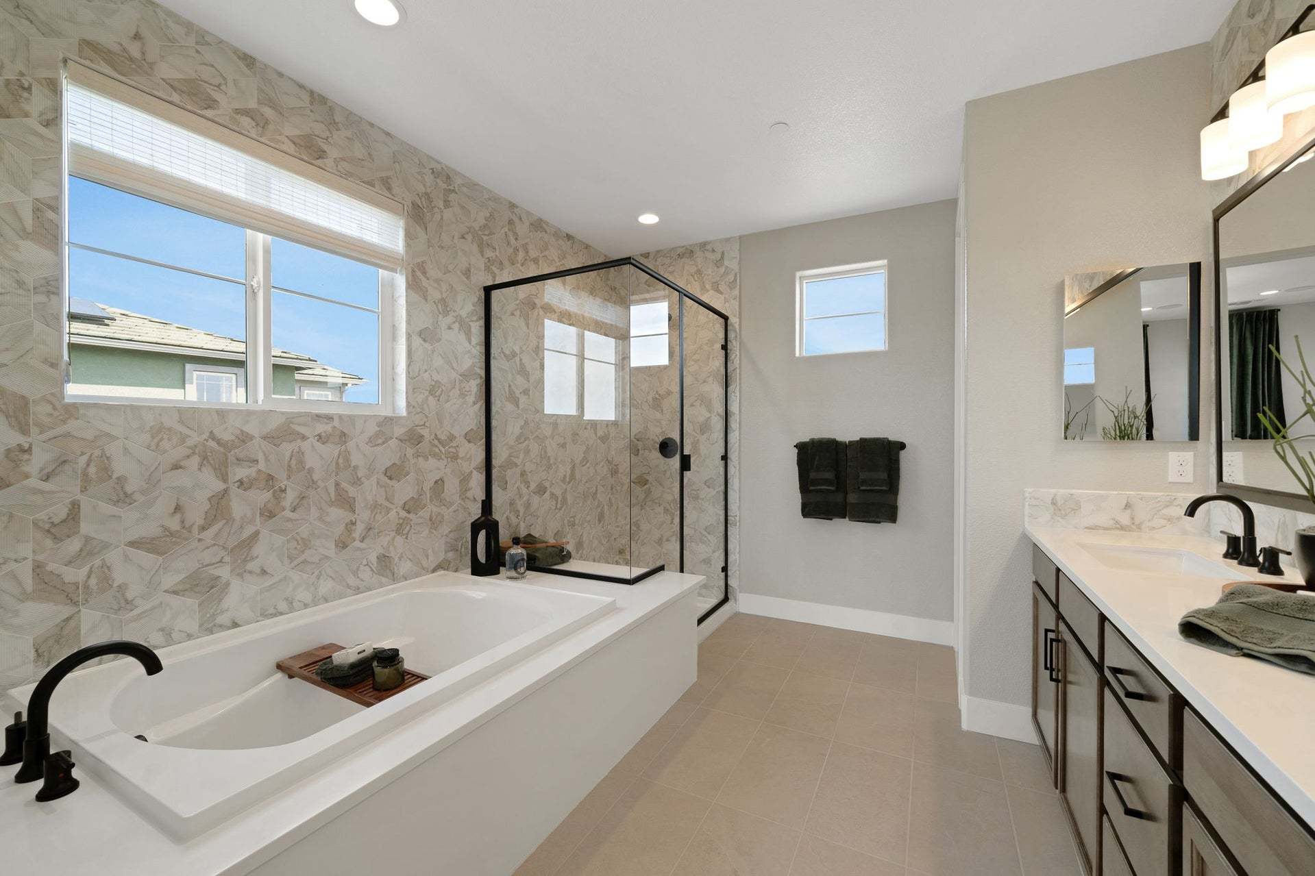 Residence 9 | Primary Bath