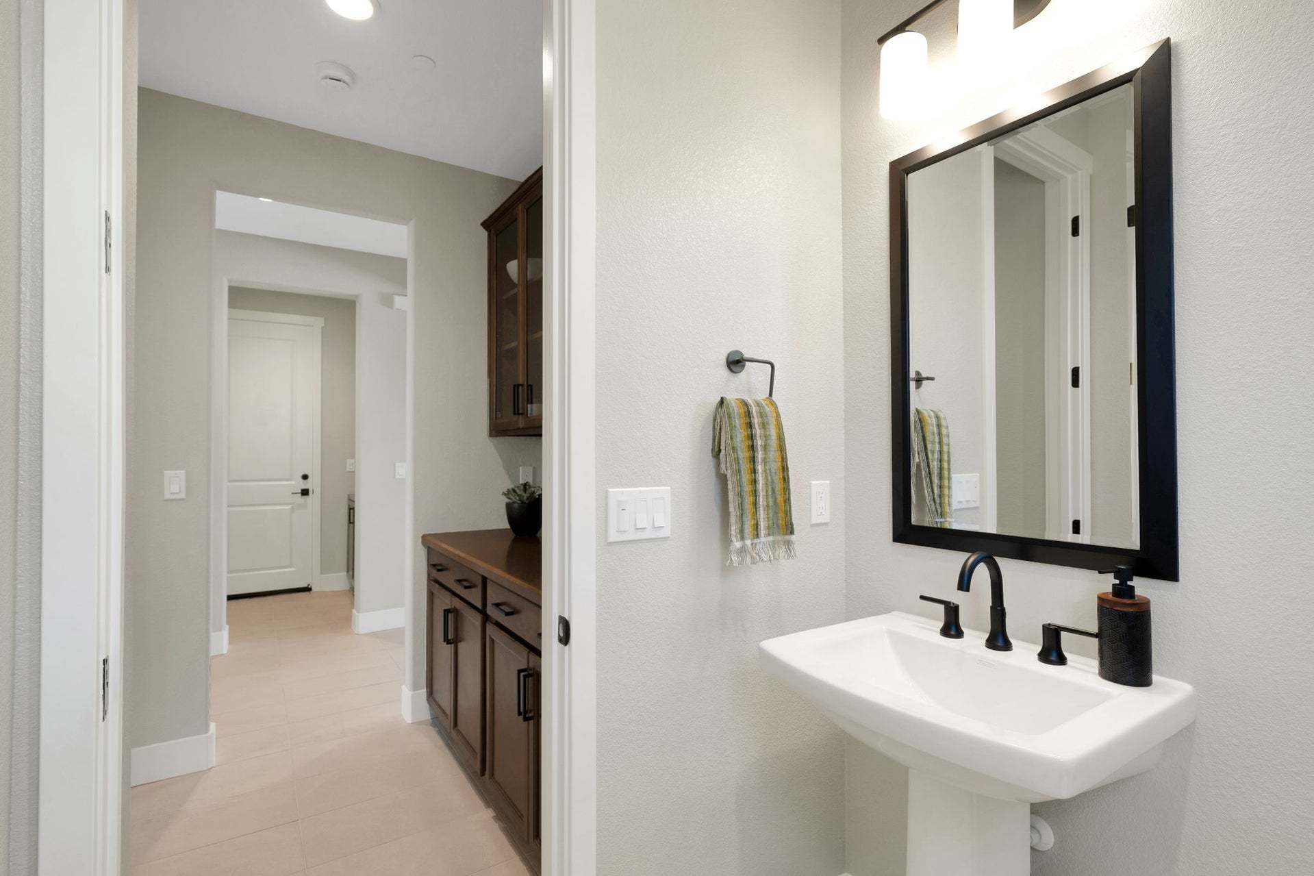 Residence 9 | Bath 3