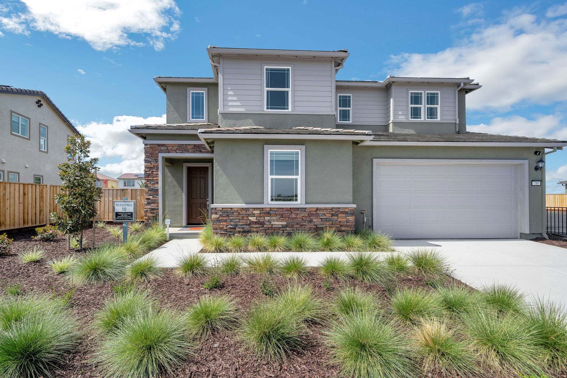 Residence 10 | Exterior