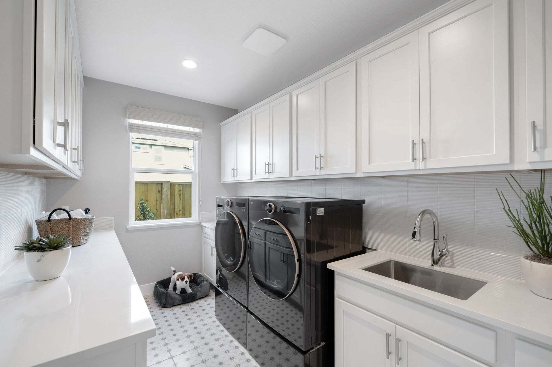 Residence 10 | Laundry