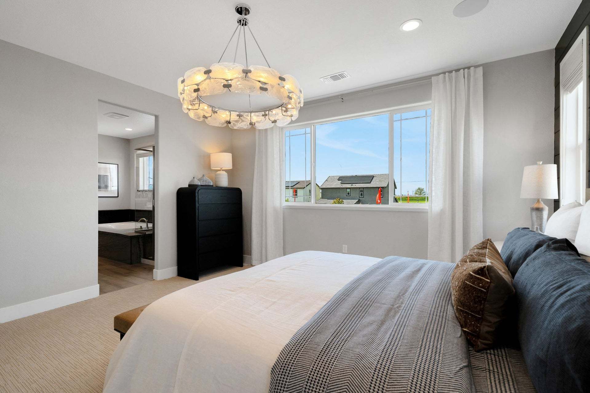 Residence 10 | Primary