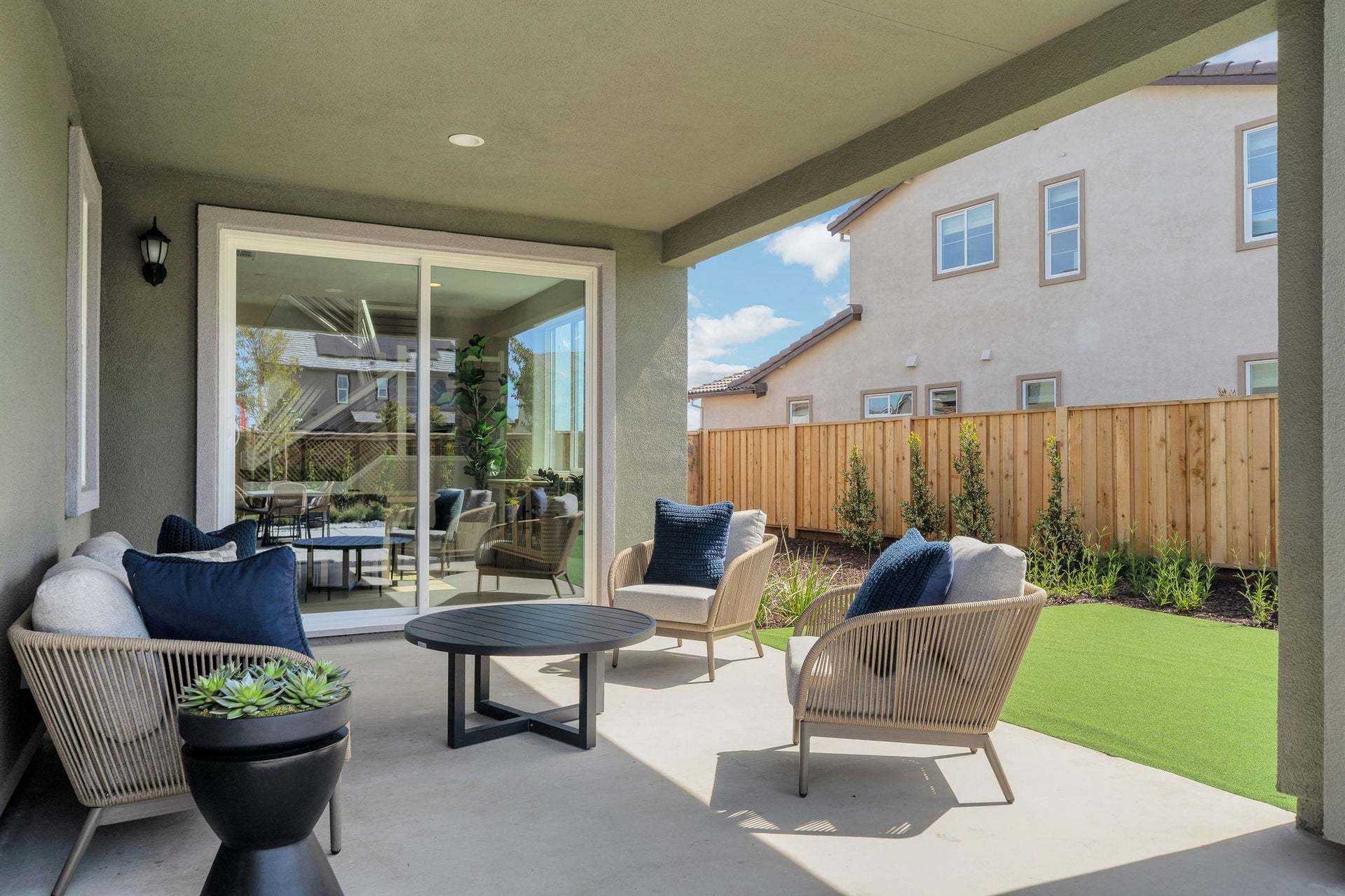 Residence 10 | Covered Patio