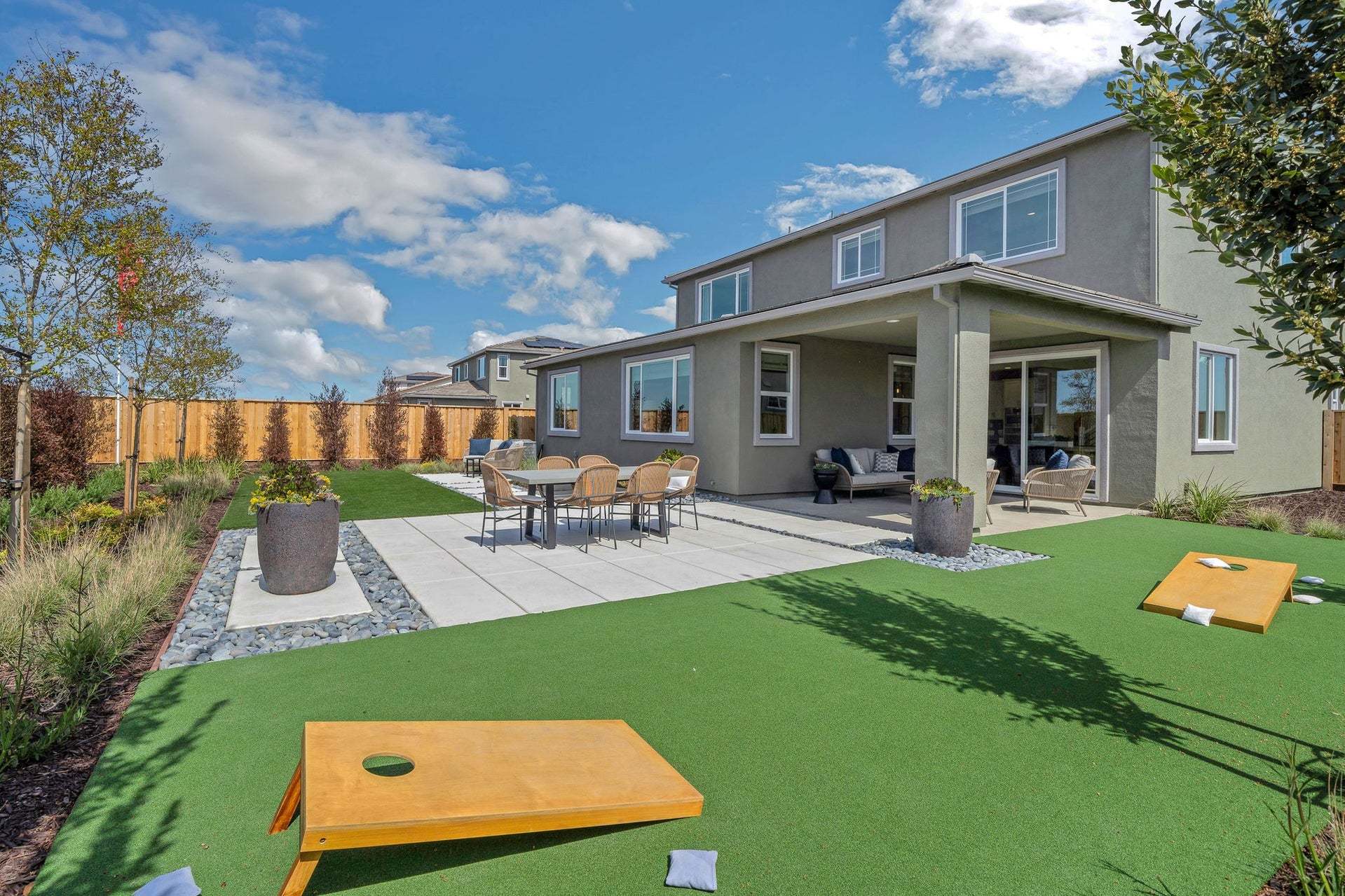 Residence 10 | Backyard