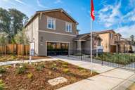 Heritage View por DeNova Homes en Oakland-Alameda California