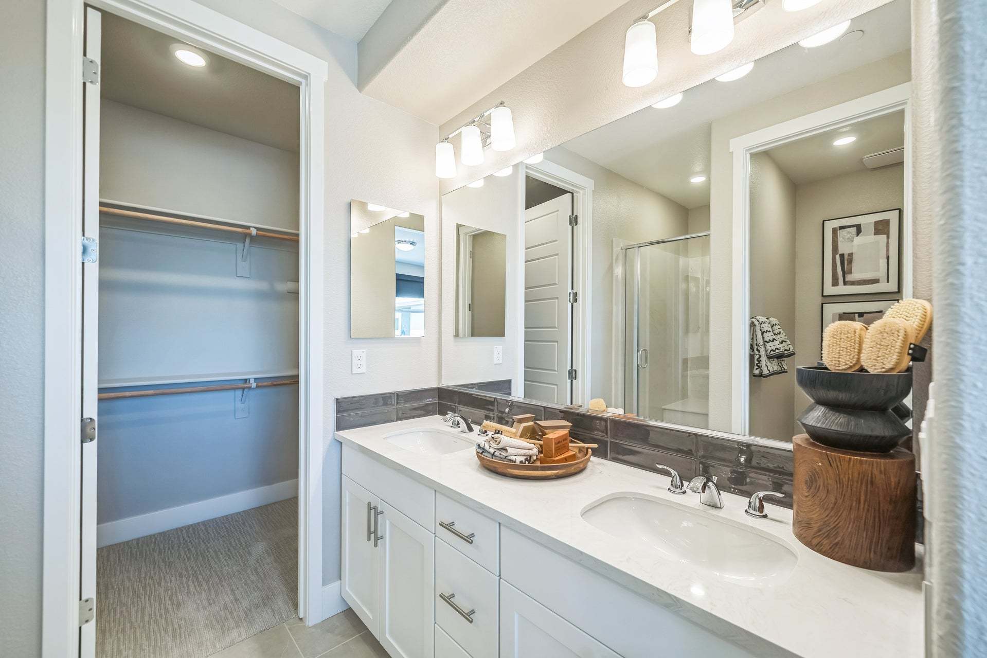 SF1 | Owner's Bath