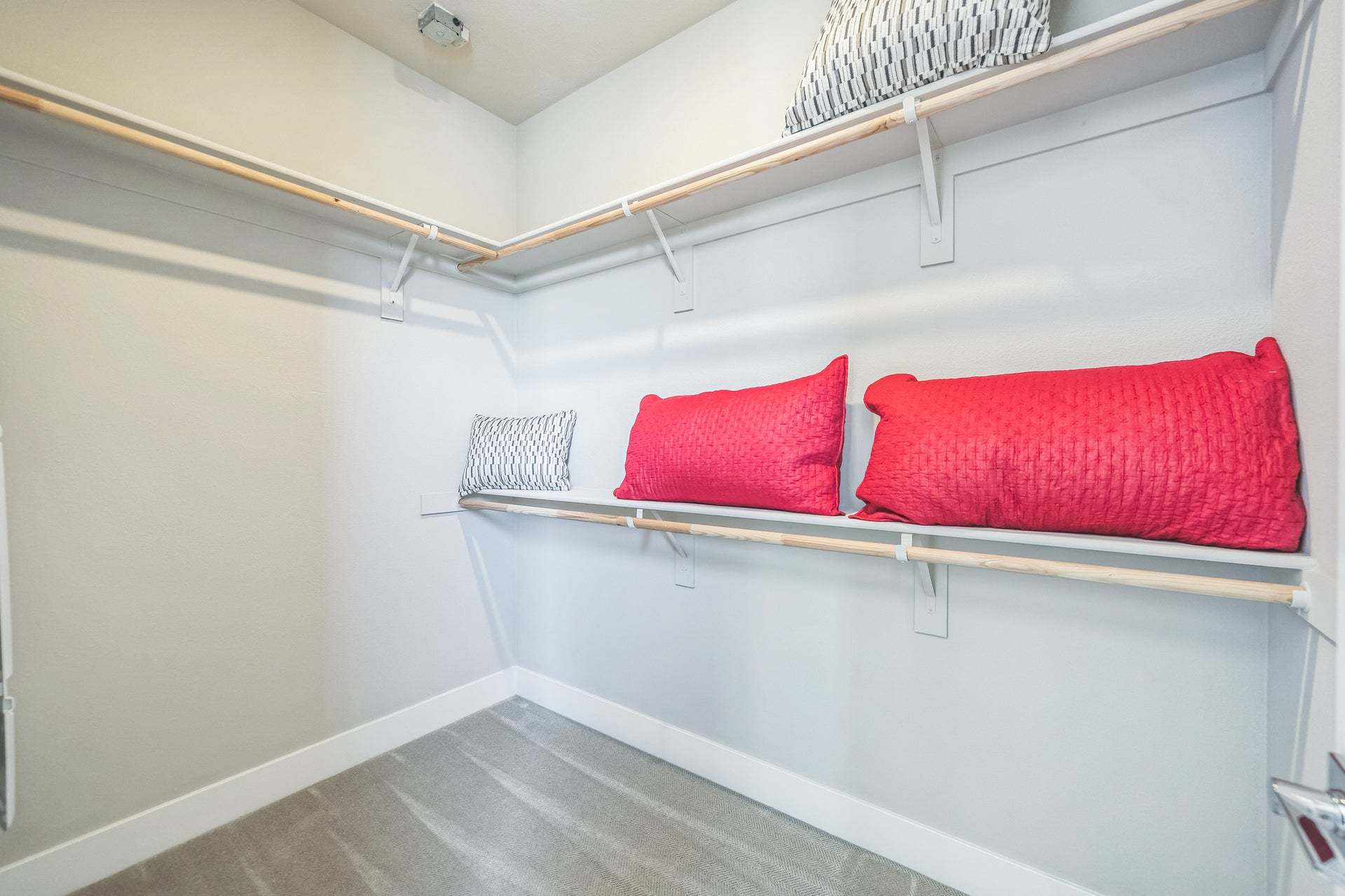 Residence 4 | Owner's Closet