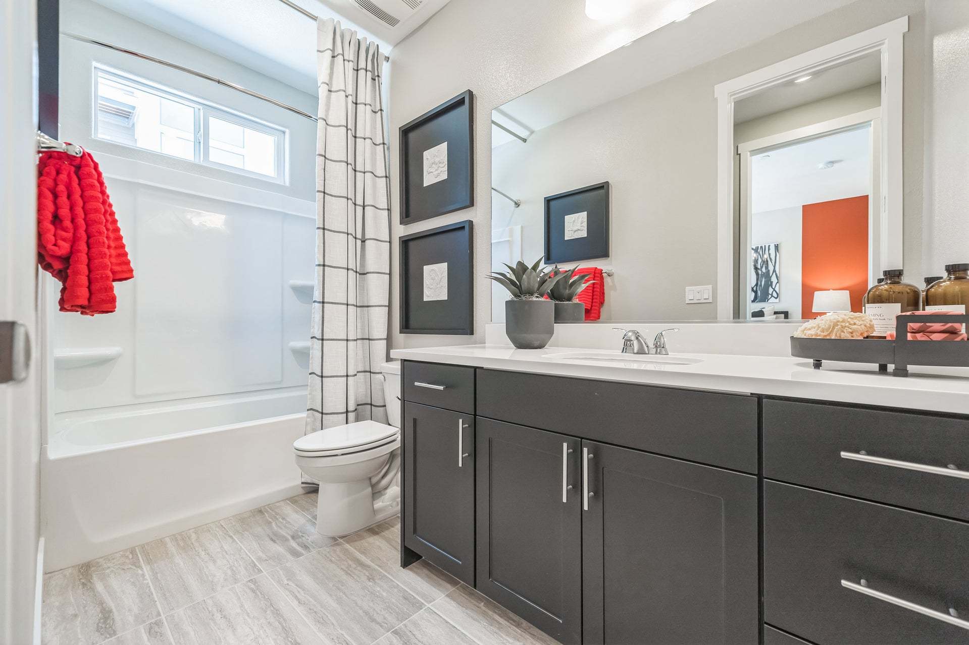 Residence 4 | Bath 3
