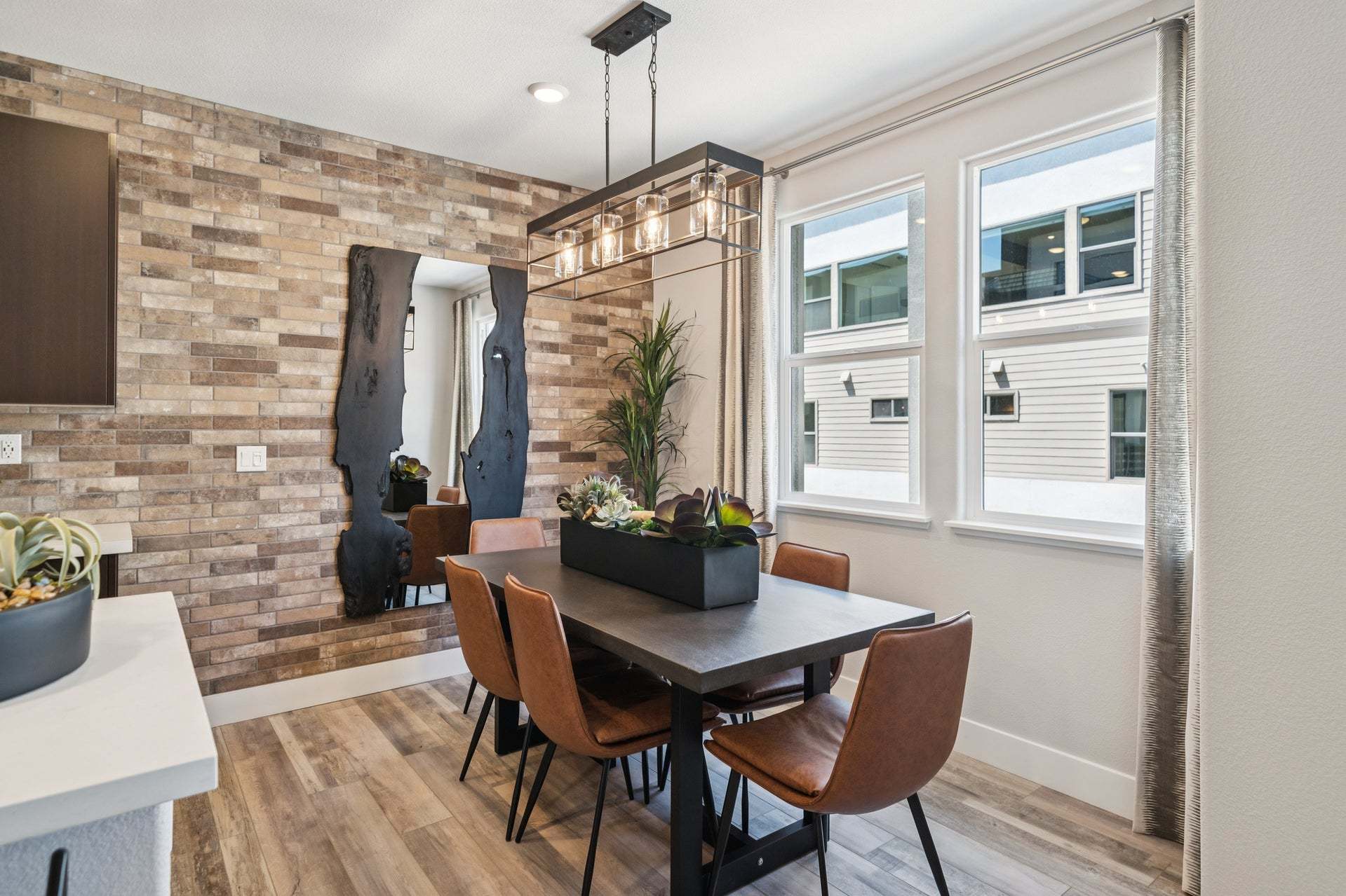 Residence 1 | Dining