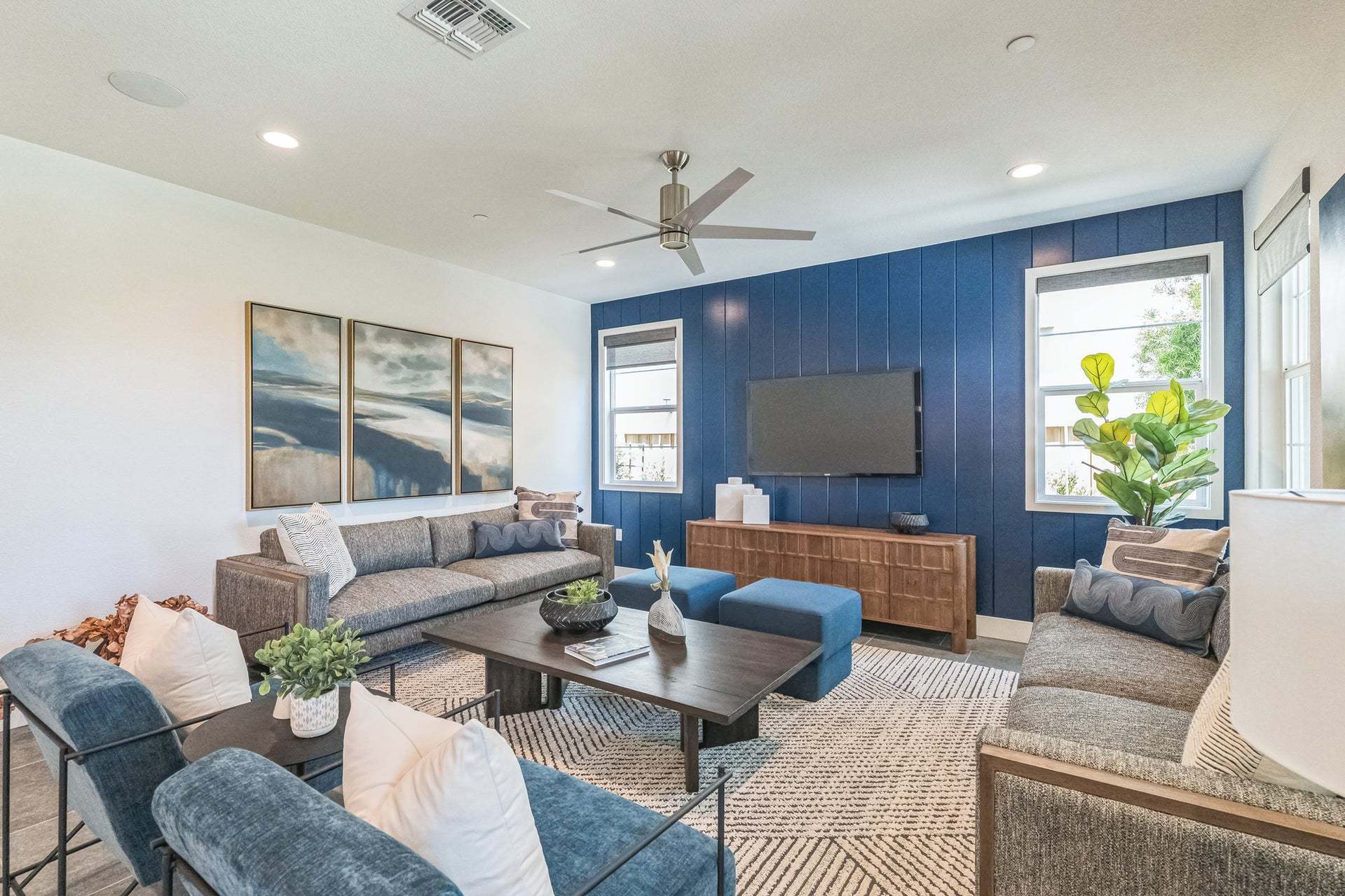 Residence 12 | Gathering Room