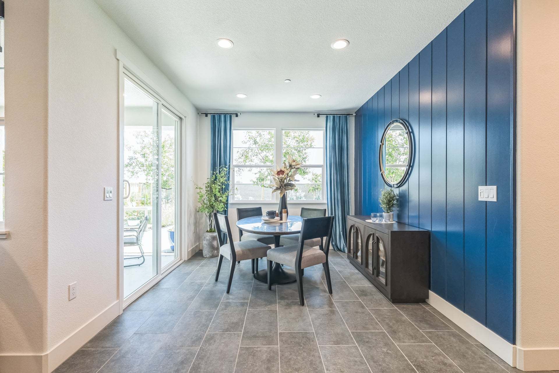 Residence 12 | Dining Nook