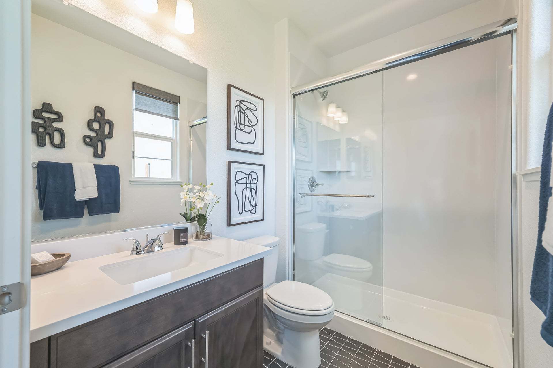 Residence 12 | Bath 4