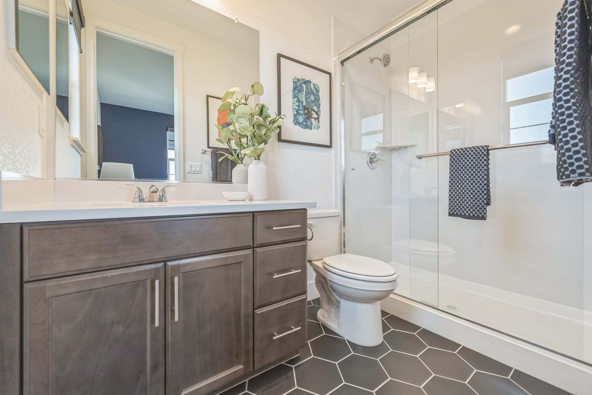 Residence 12 | Bath 3