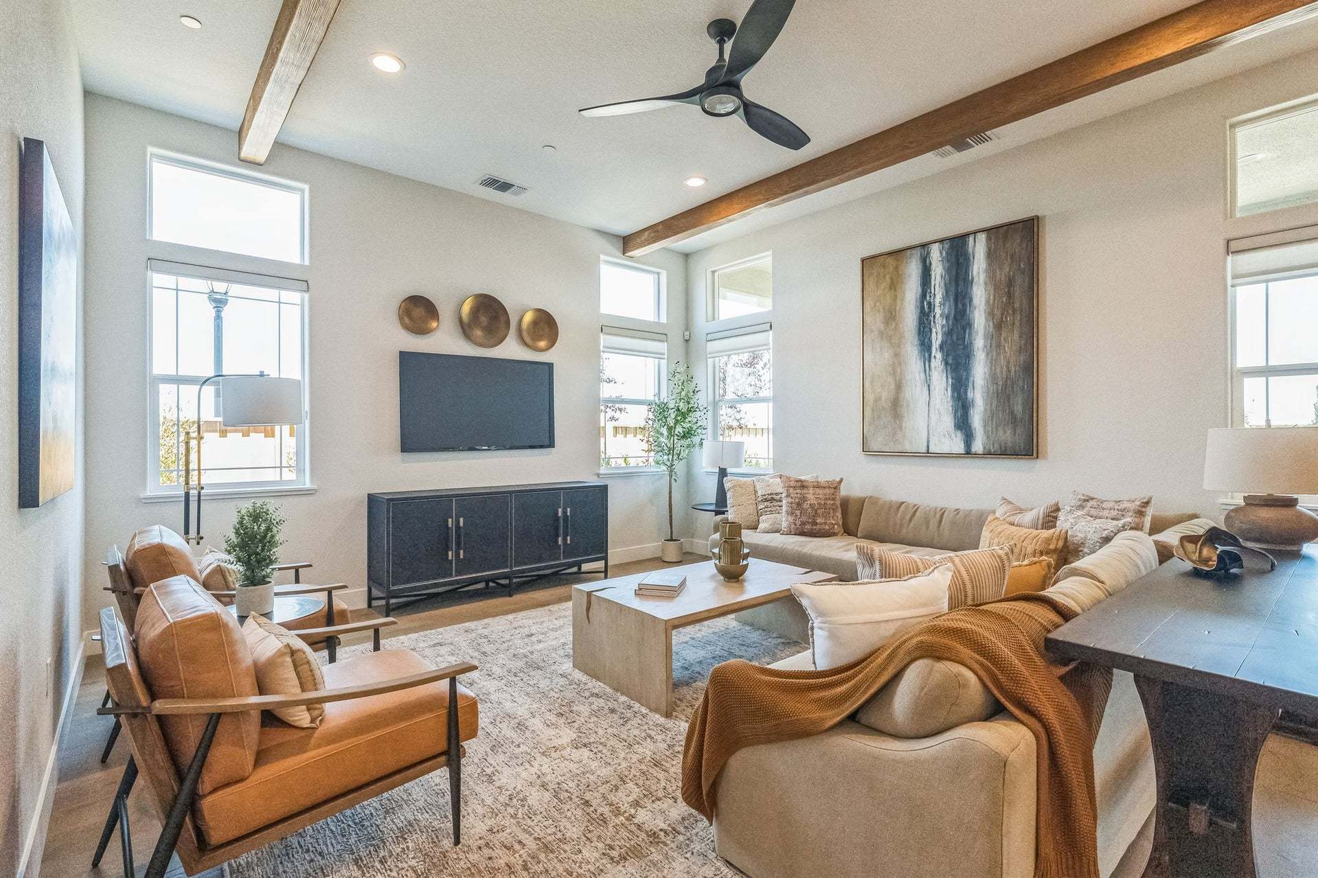 Residence 13 | Gathering Room