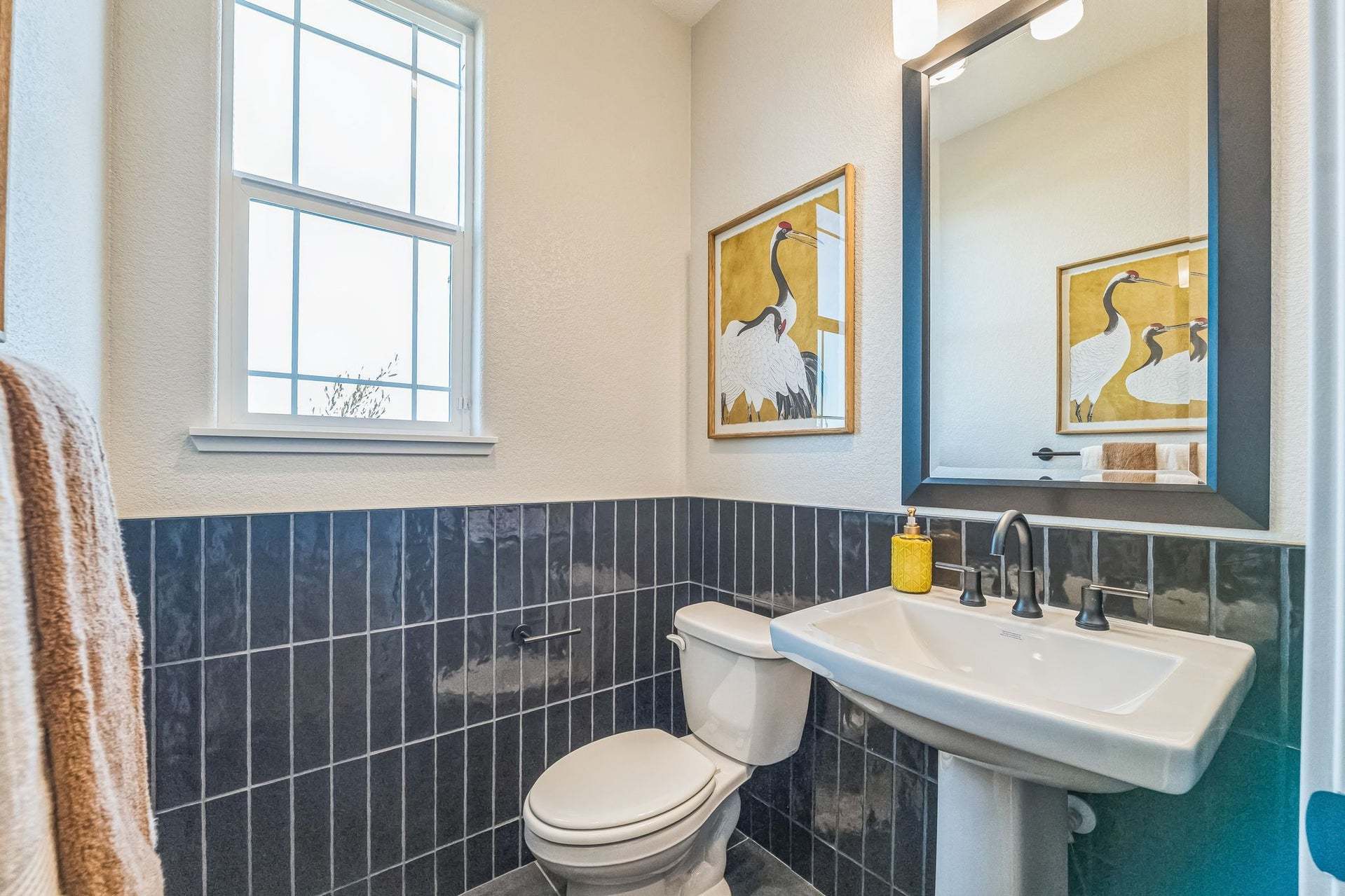 Residence 13 | Residence 13 | Powder