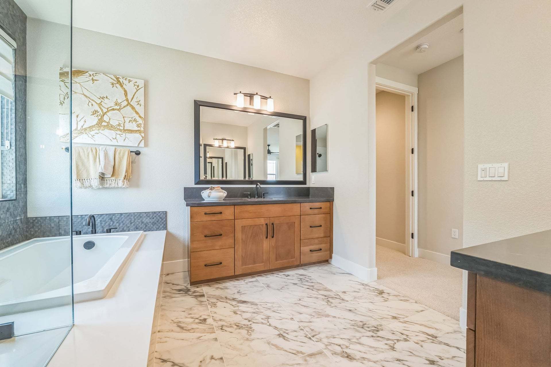 Residence 13 | Owner's Bath