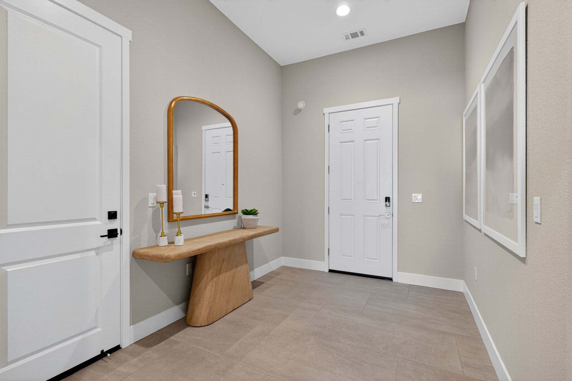 Residence 15 | Foyer