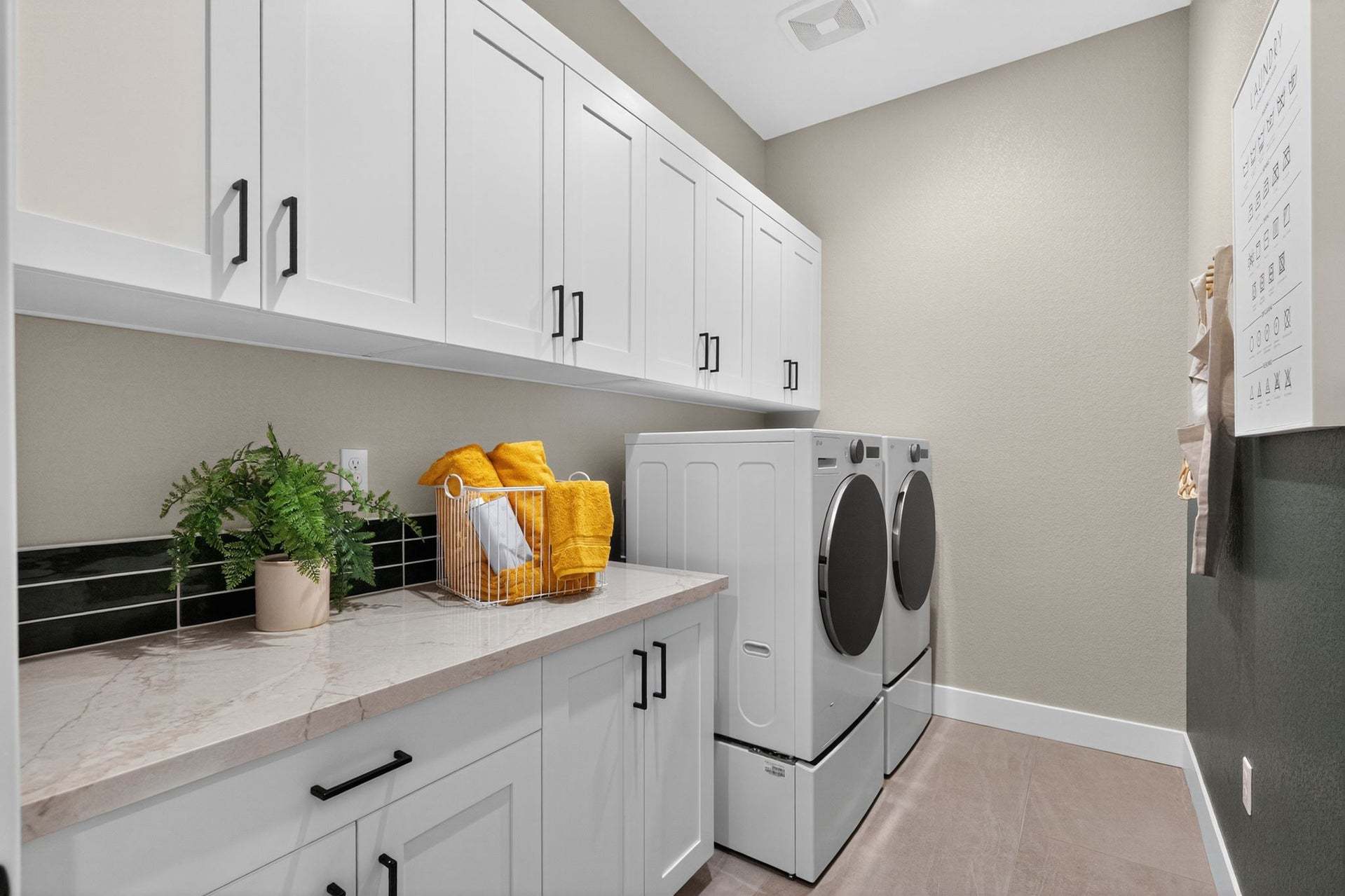 Residence 15 | Laundry