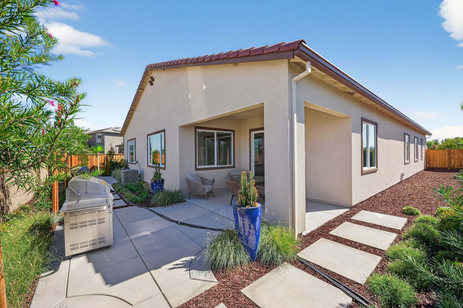 Residence 15 | Backyard